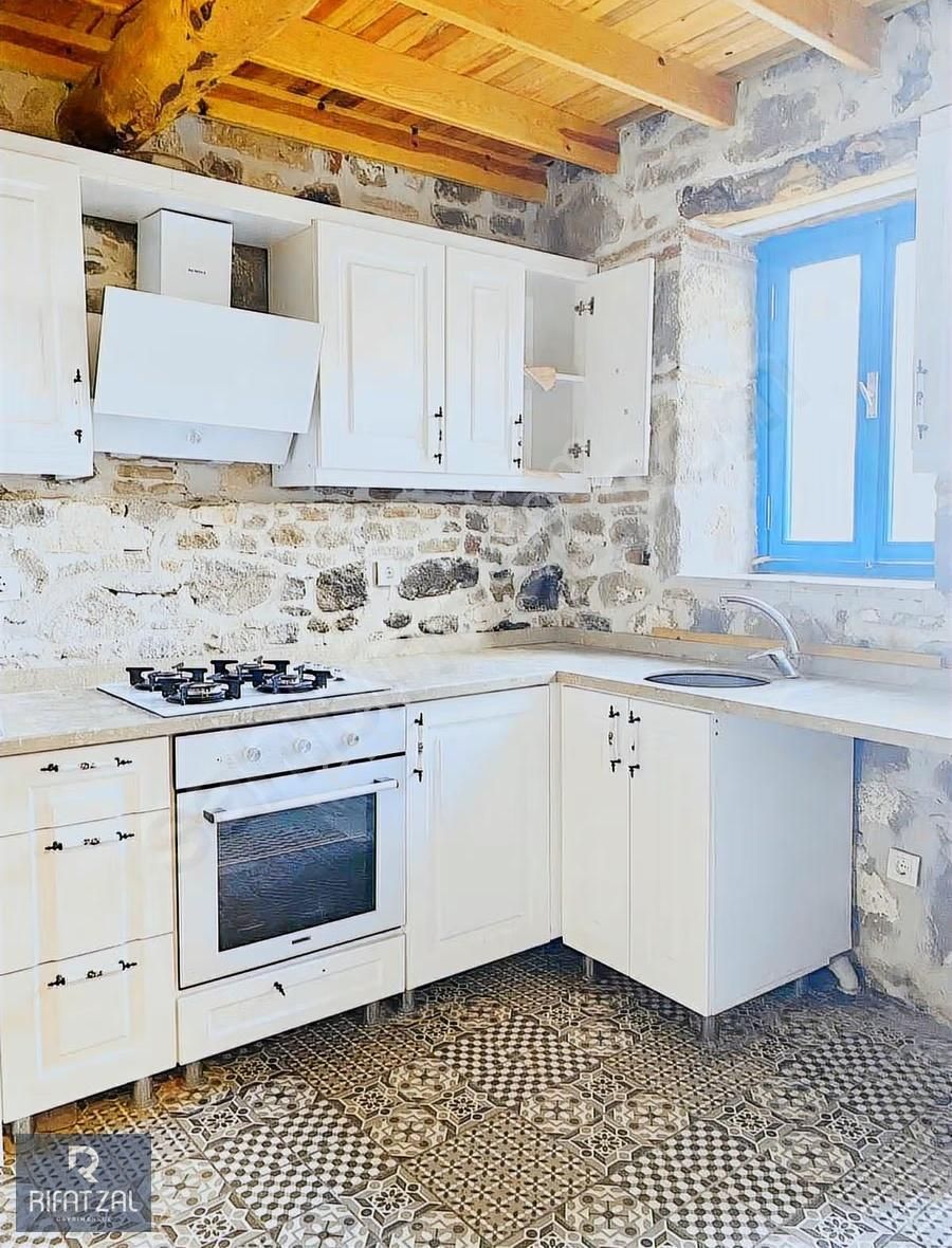 Küçükköy'de 80 M2 2+1 - 40 M2 Bahçeli Müstakil Taş Evler - Görsel 16