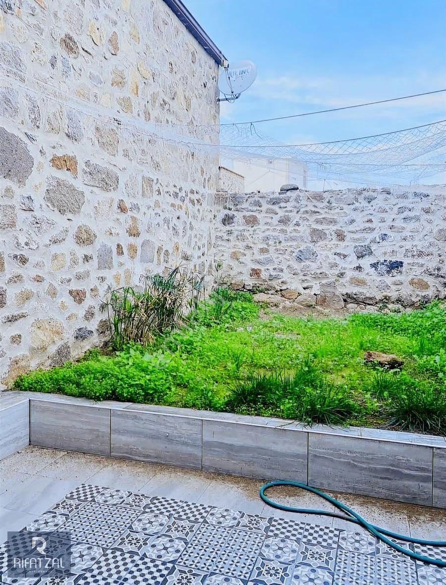 Küçükköy'de 80 M2 2+1 - 40 M2 Bahçeli Müstakil Taş Evler - Görsel 22