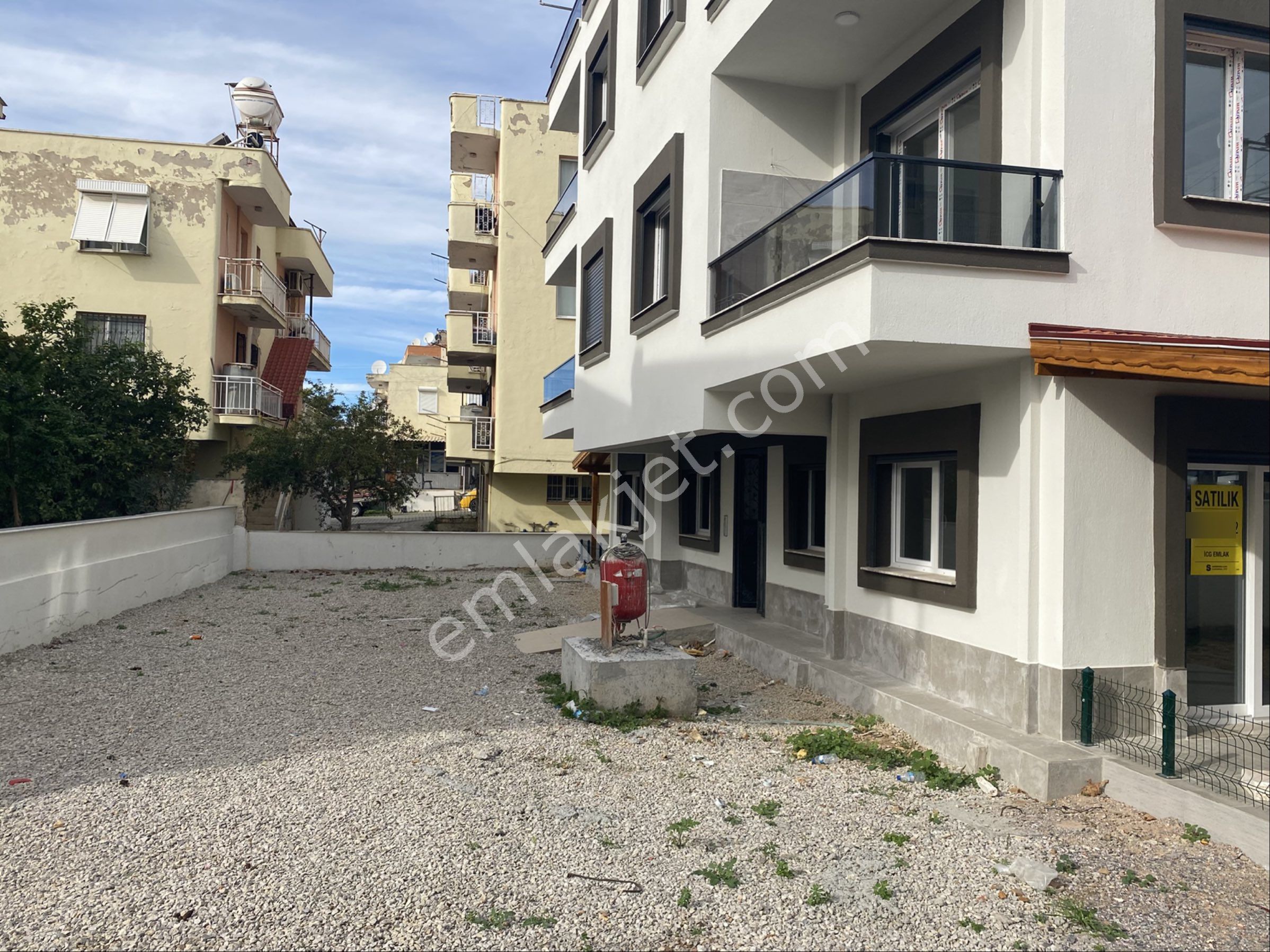 | Global | Bahçeli Daire Denize 300 Metre - Görsel 3