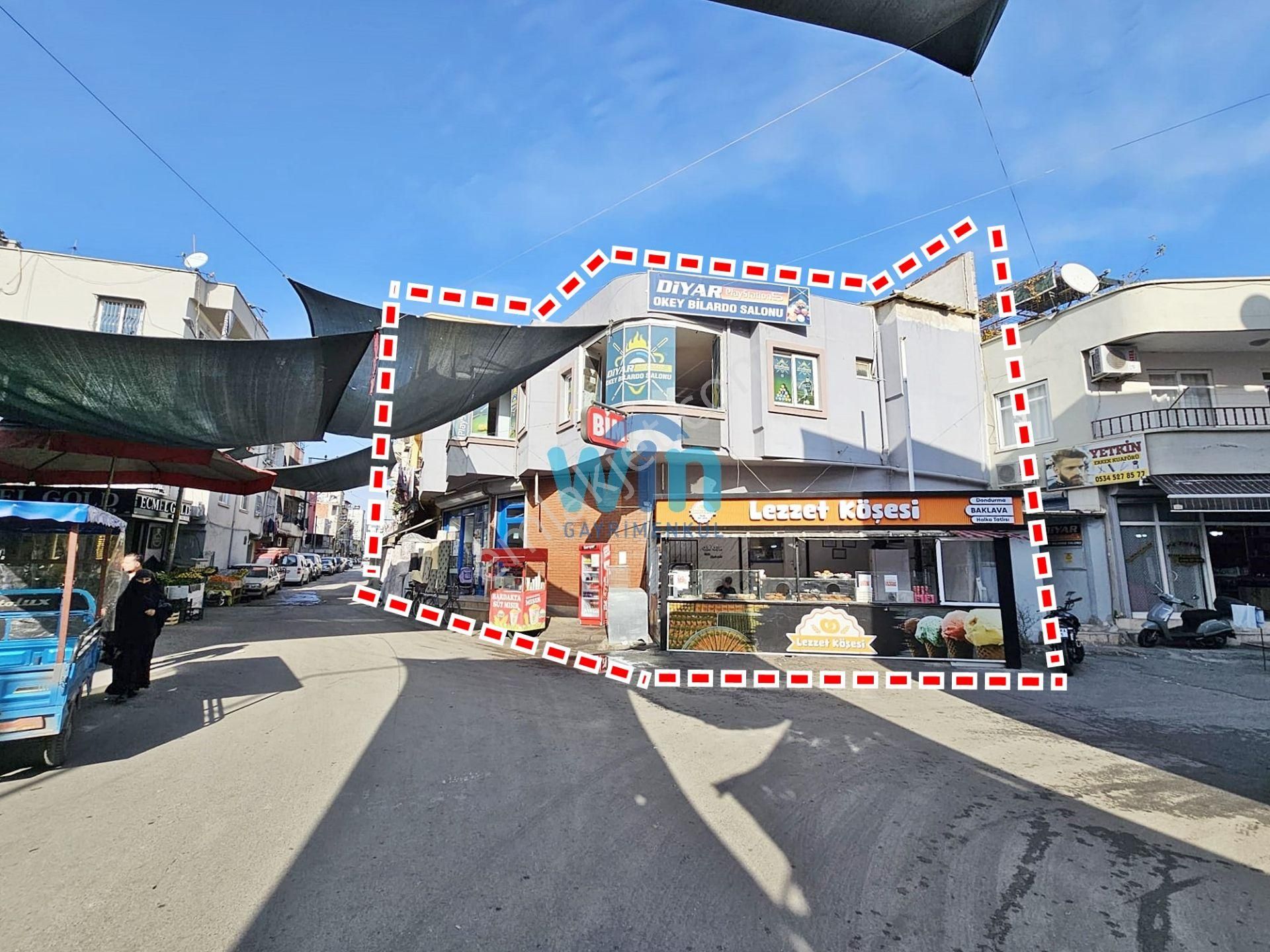 Win'den Yeni Pazar'da Komple Satılık 3 Parsel Ticari Bina