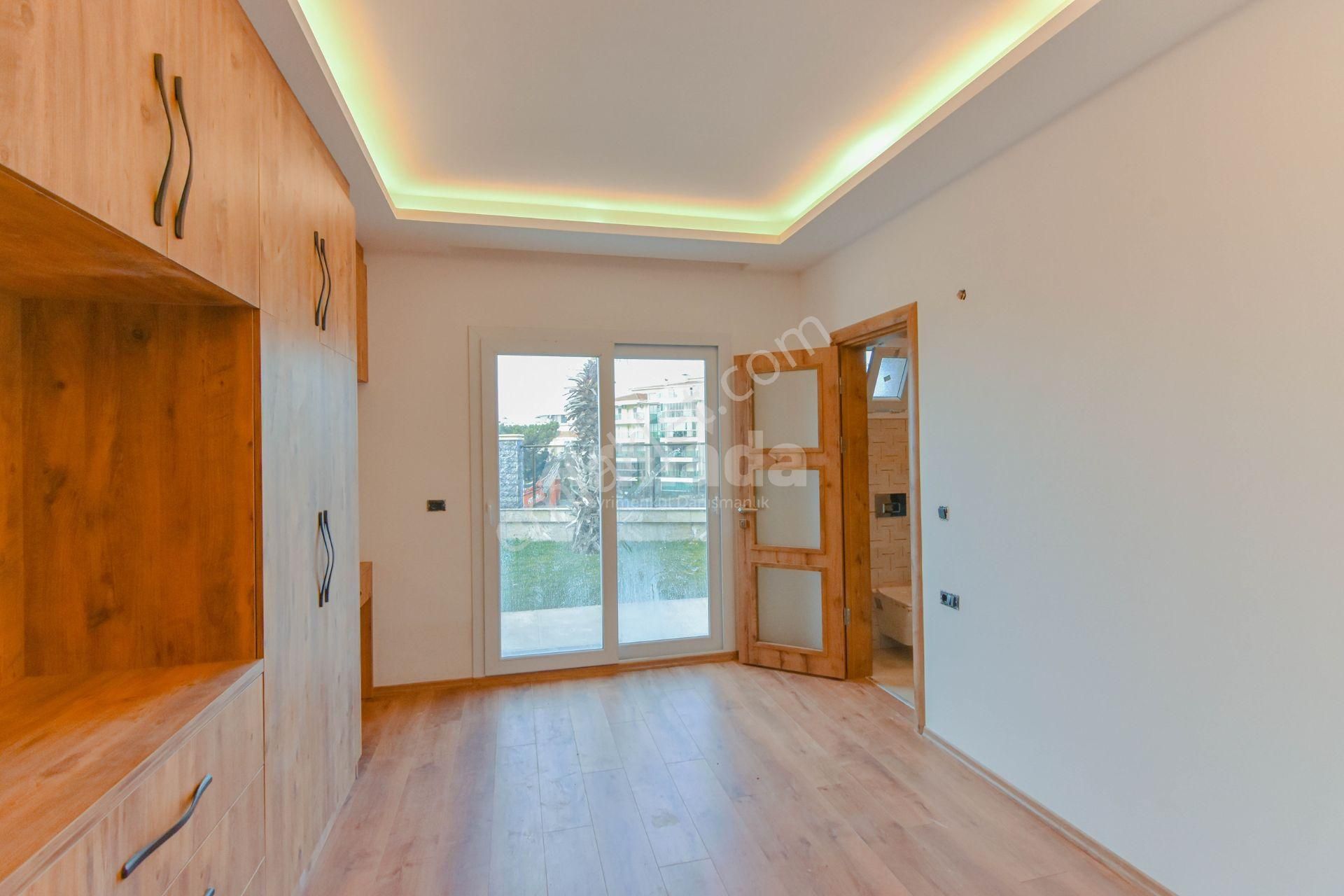 Kuşadası Ege Mahallesi'nde Deniz Manzaralı Satılık 2+1 Daire - Görsel 13