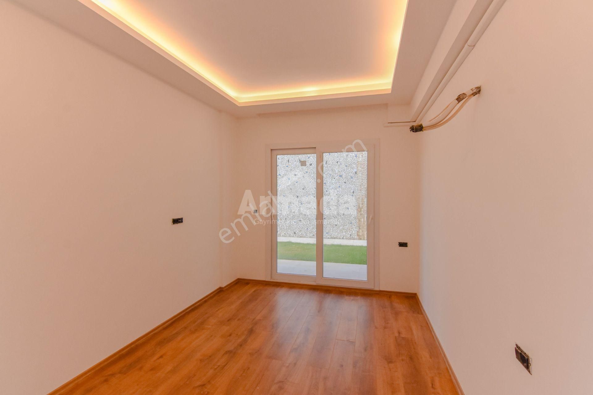 Kuşadası Ege Mahallesi'nde Deniz Manzaralı Satılık 2+1 Daire - Görsel 19