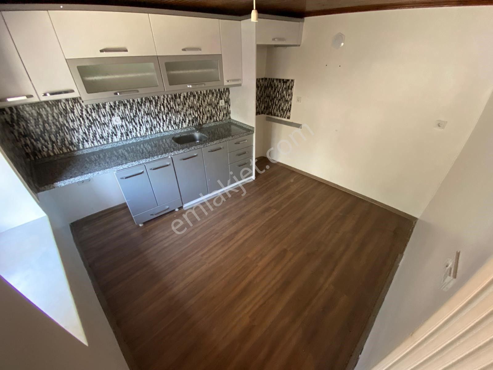 ▀jet Emlaktan Zeytinli'de Satılık Müstakil Bahçeli Geniş Köy Evi - Görsel 4