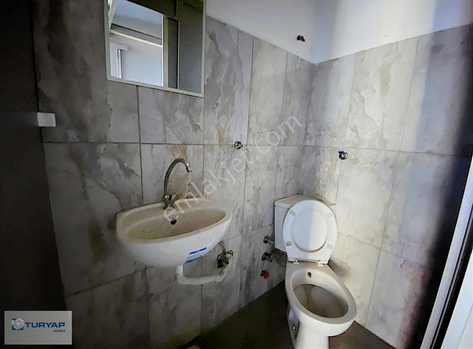 Aliağa Da Merkezi Lokasyonda Kiralık Dükkan - Görsel 3