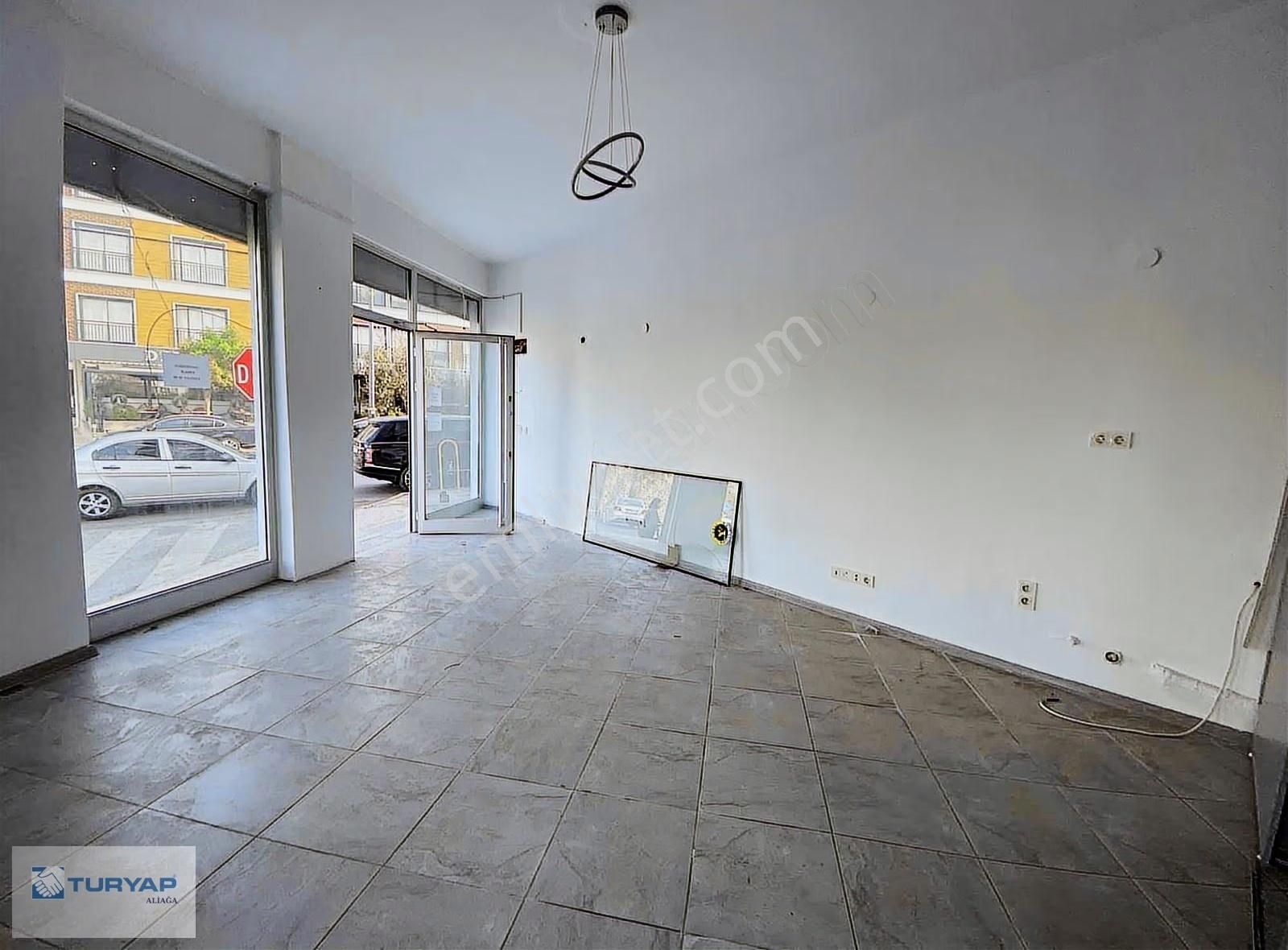 Aliağa Da Merkezi Lokasyonda Kiralık Dükkan - Görsel 14
