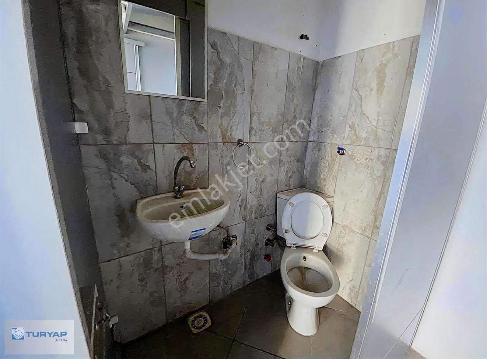 Aliağa Da Merkezi Lokasyonda Kiralık Dükkan - Görsel 15