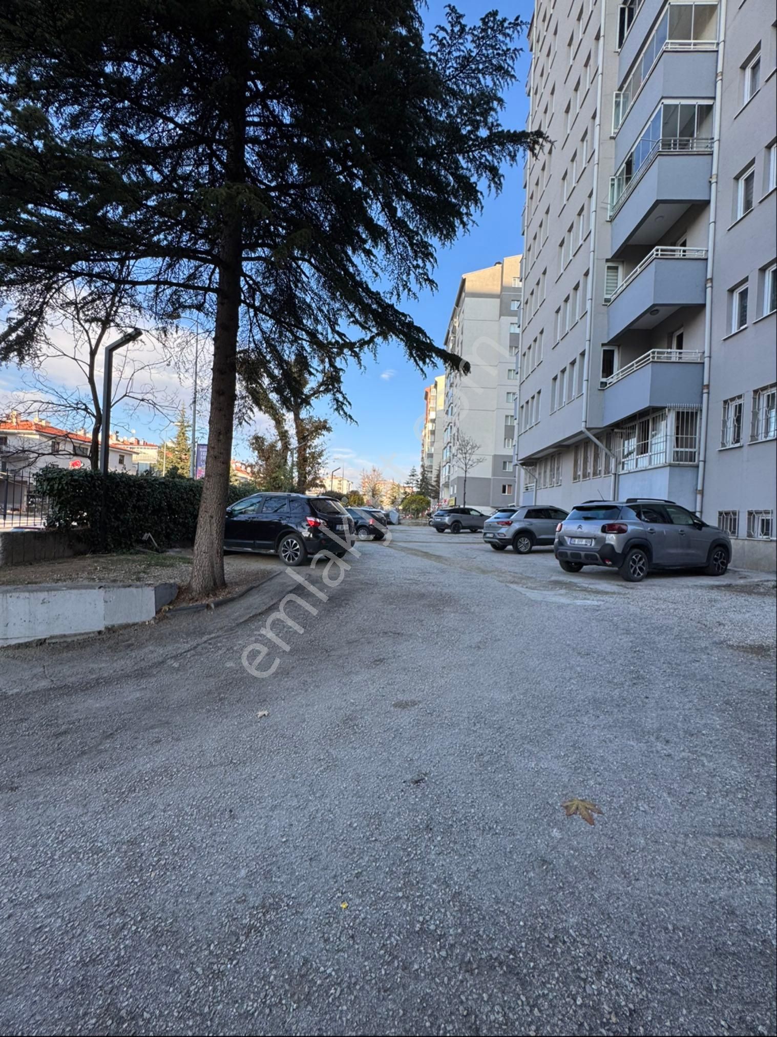 Sahibinden Dikmen Caddesi Üzeri 3+1 Daire - Görsel 18