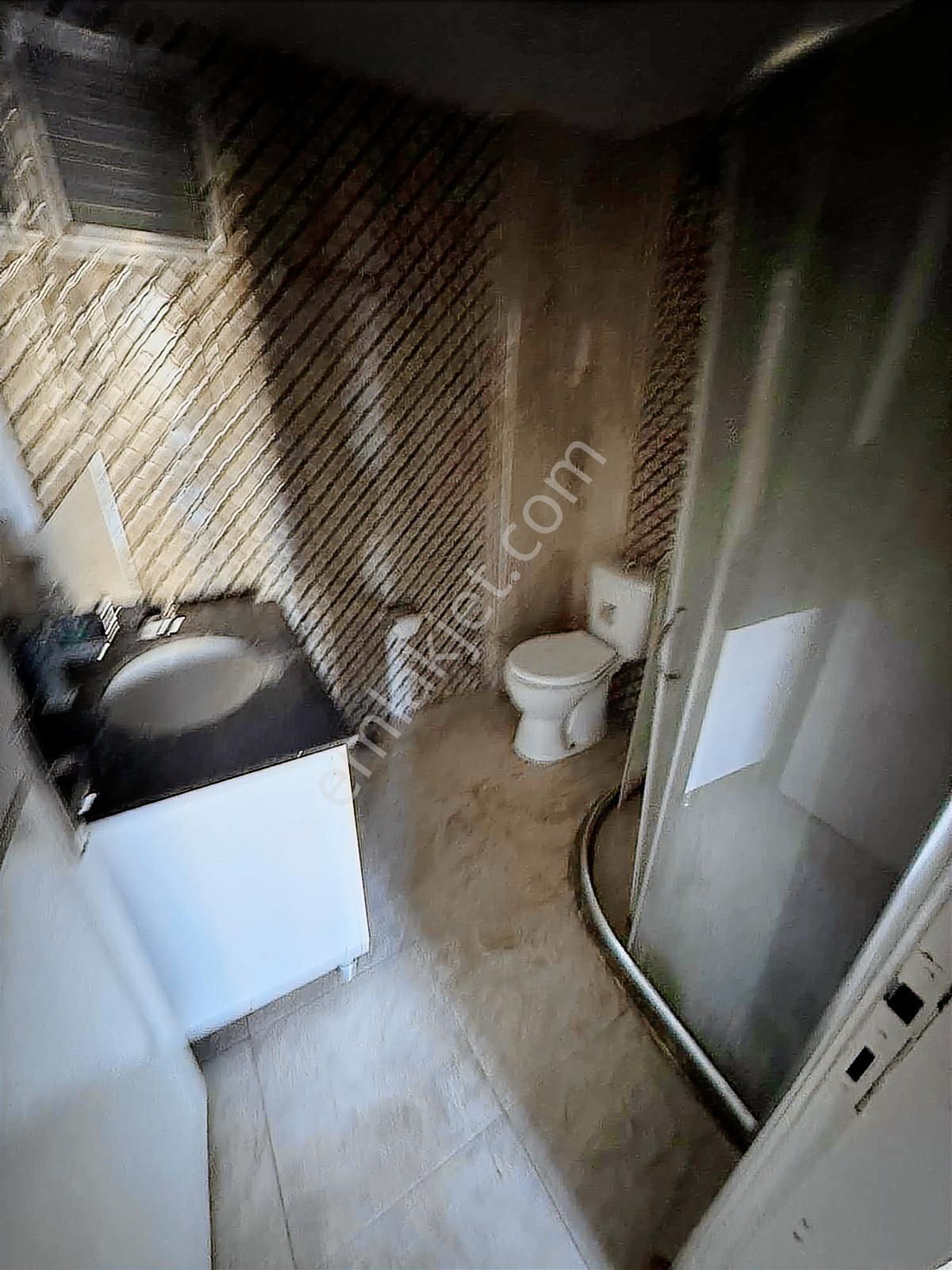 Metro Gayrimenkulden Okmeydanında 2+1 Kat 1 - Görsel 9