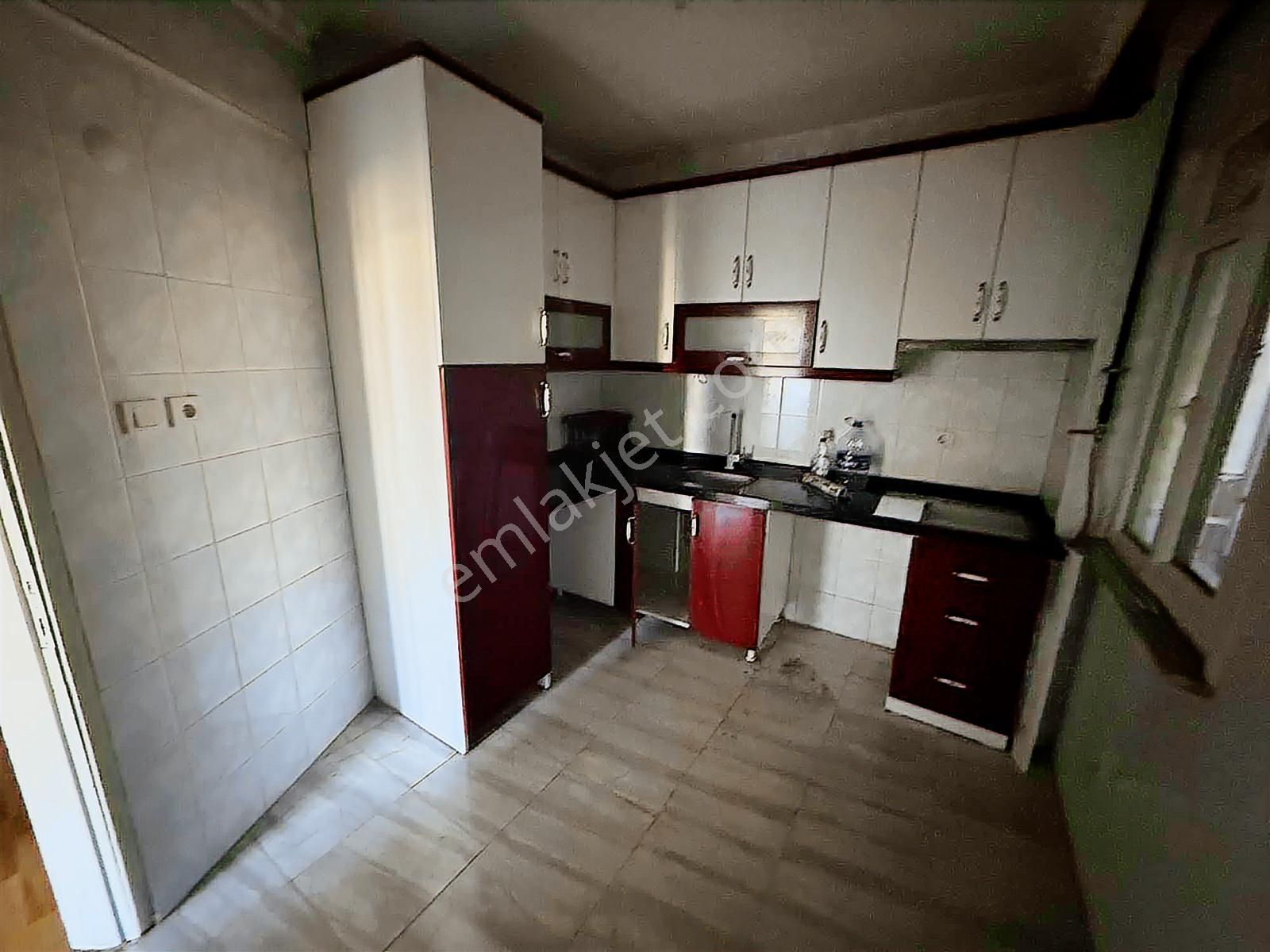 Metro Gayrimenkulden Okmeydanında 2+1 Kat 1 - Görsel 19