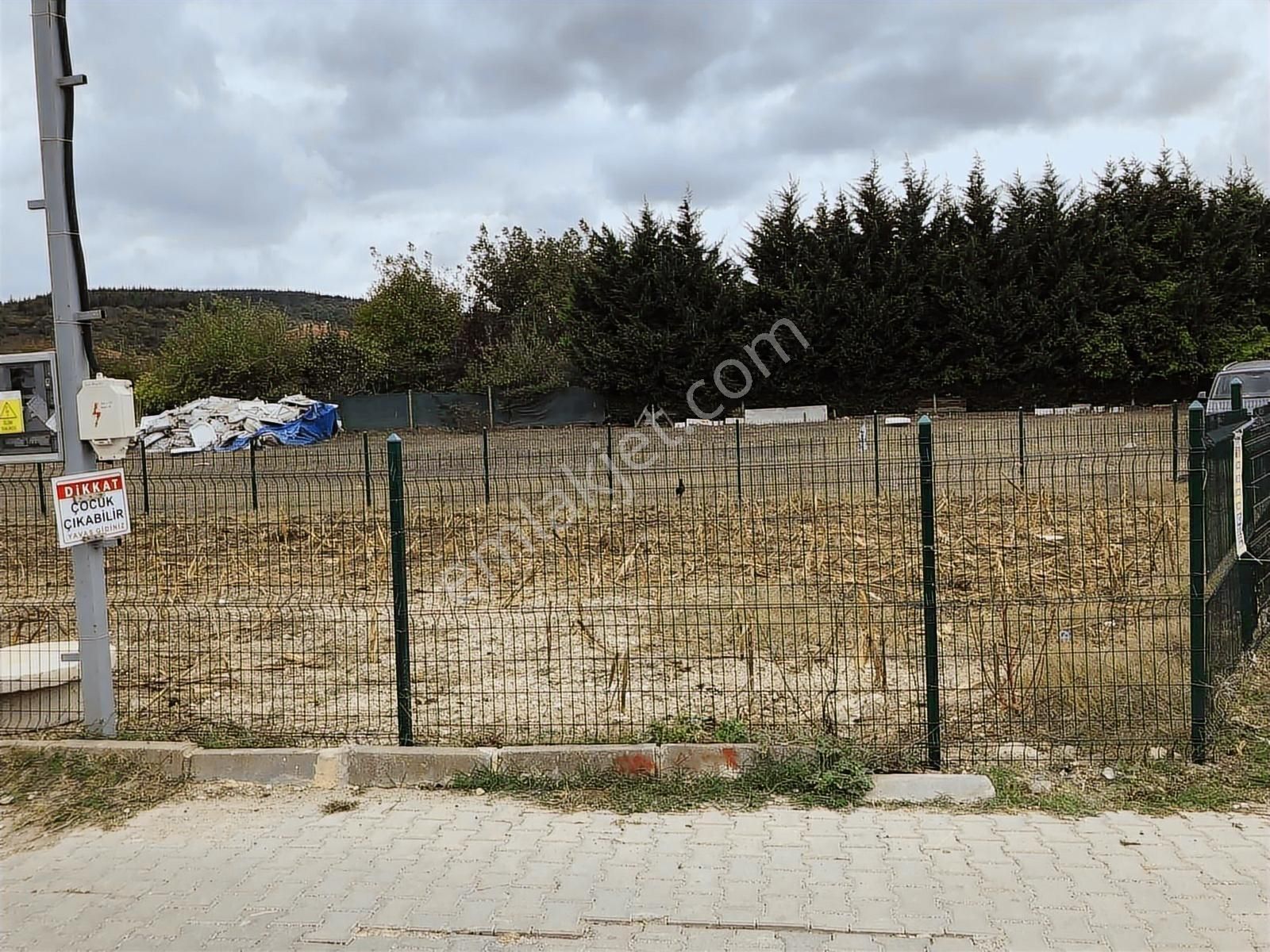 Akdoğan Emlaktan Şok Şok Kelepir Arsamiz 0 20 İmara Açık - Görsel 3