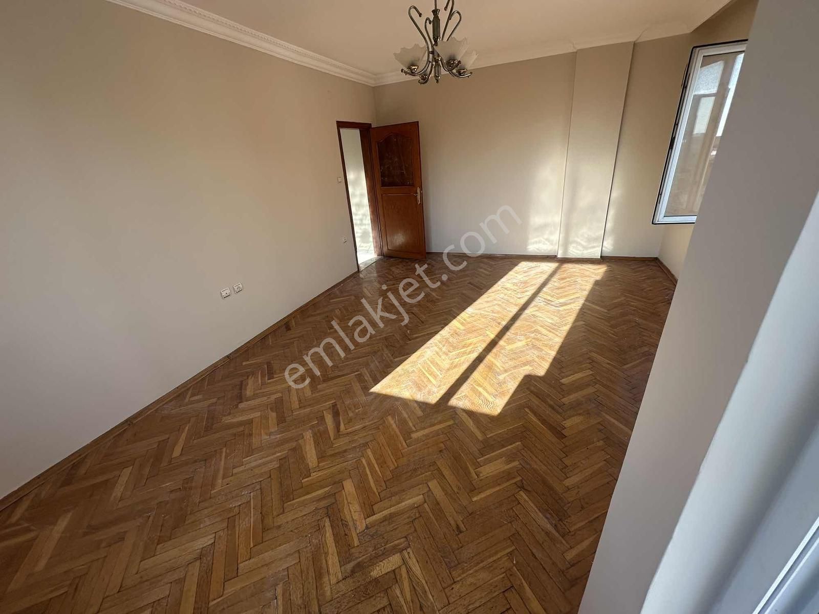 Akdoğan Emlaktan Cadde Üzeri 110m2 2+1 Metrobüse 5dk - Görsel 16