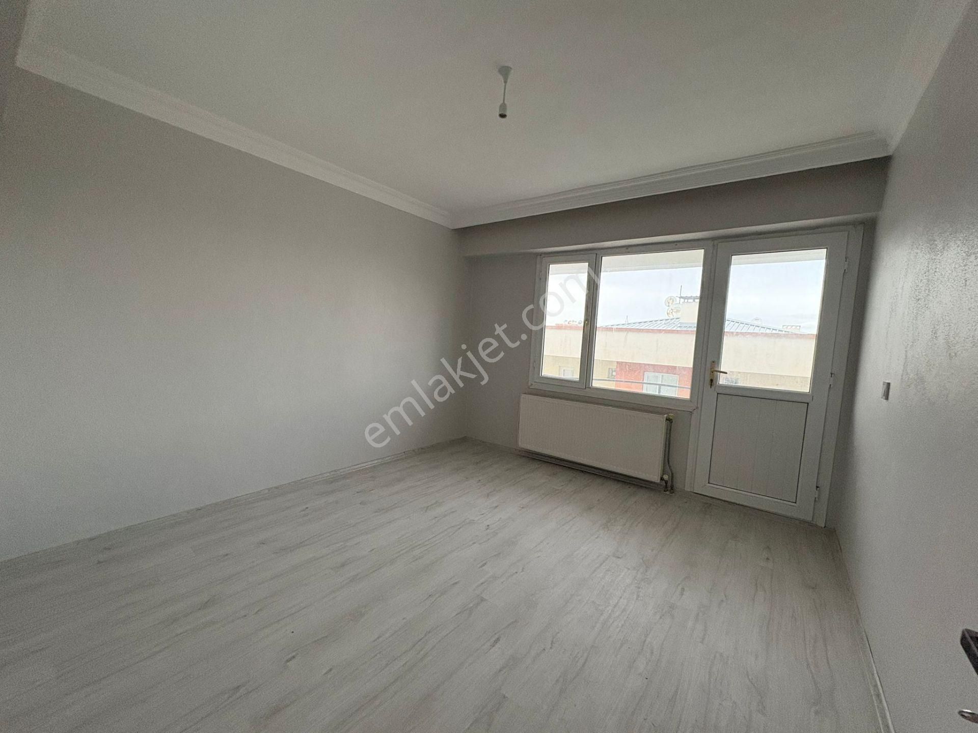 Devlet Hastanesi Yanı 3+1 Kapalı Mutfak Boyalı Kiralık Daire - Görsel 14