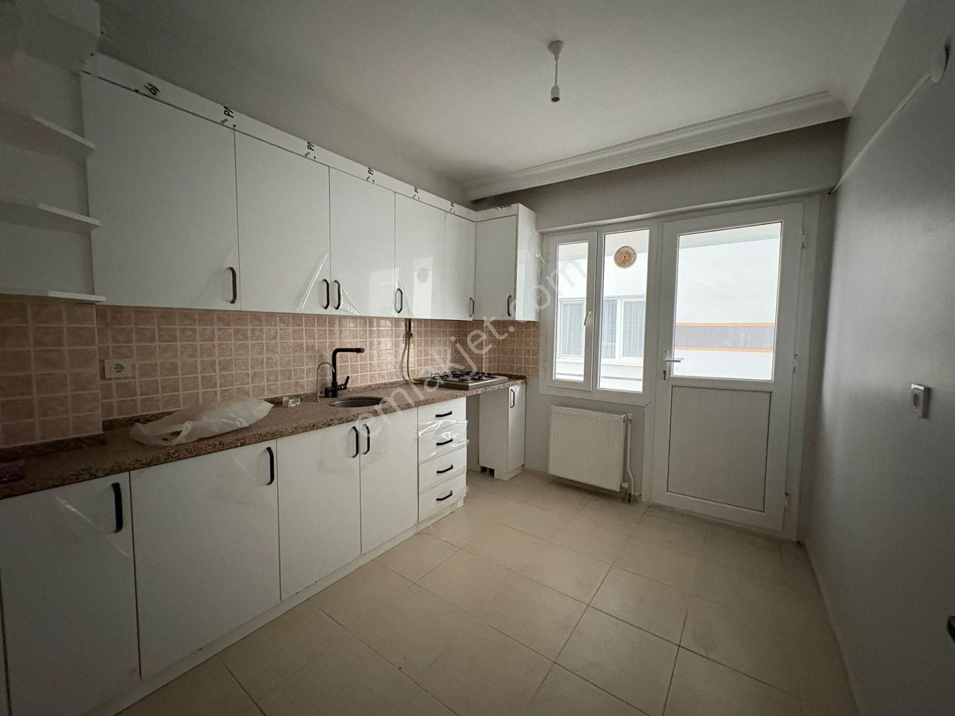 Devlet Hastanesi Yanı 3+1 Kapalı Mutfak Boyalı Kiralık Daire - Görsel 21