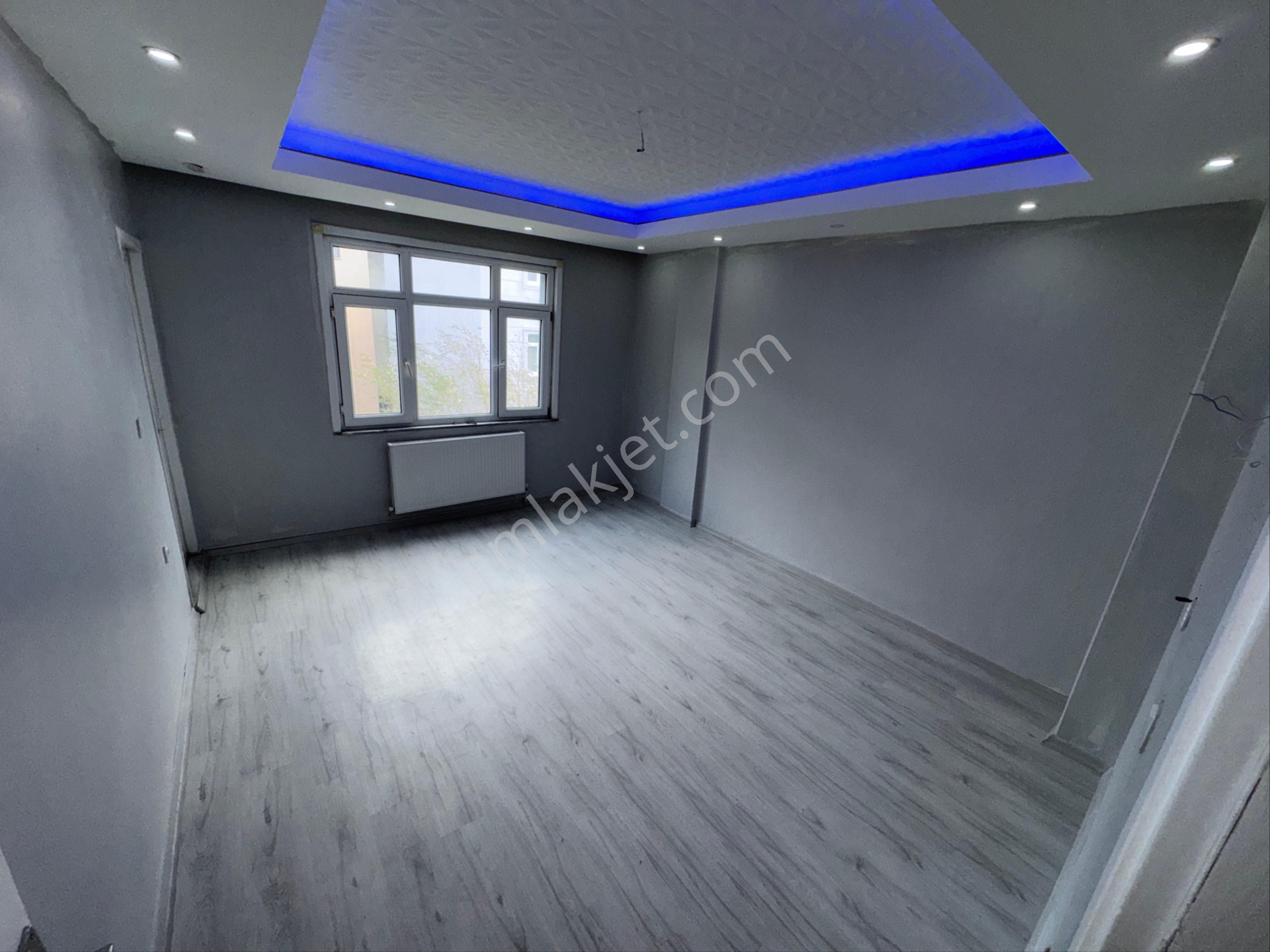 Zafer Yapdan Satılık Ortakat Daire 3.kat 2+1 100m2 Hisseli 28 Yaş İstanbul Sultangazi İsmetpaşa Mhde