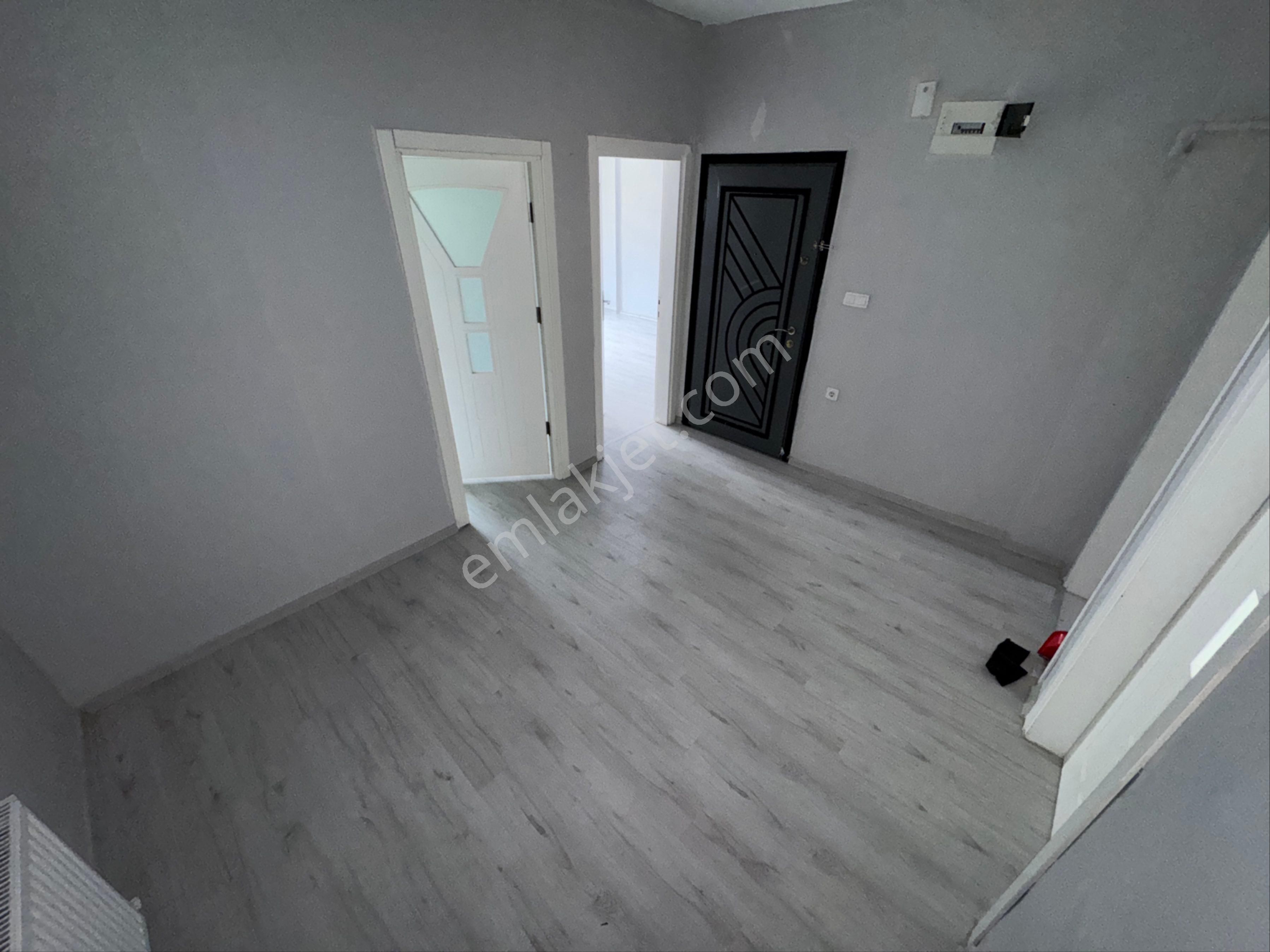 Zafer Yapdan Satılık Ortakat Daire 3.kat 2+1 100m2 Hisseli 28 Yaş İstanbul Sultangazi İsmetpaşa Mhde - Görsel 24
