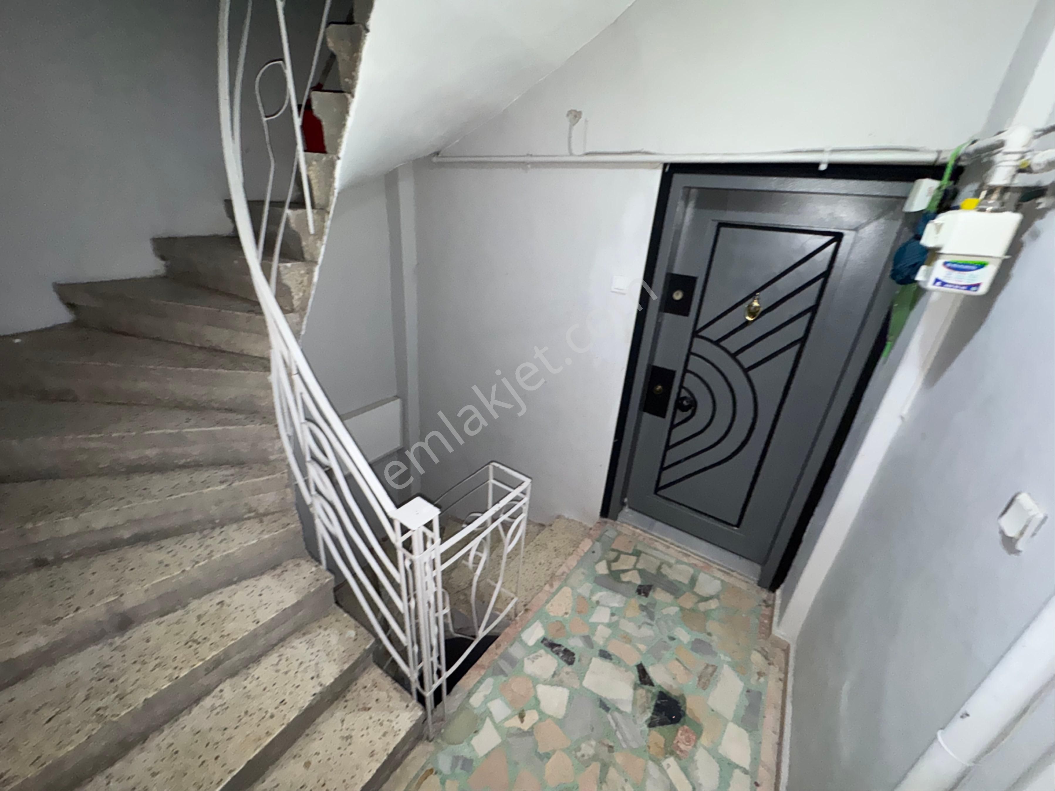 Zafer Yapdan Satılık Ortakat Daire 3.kat 2+1 100m2 Hisseli 28 Yaş İstanbul Sultangazi İsmetpaşa Mhde - Görsel 30