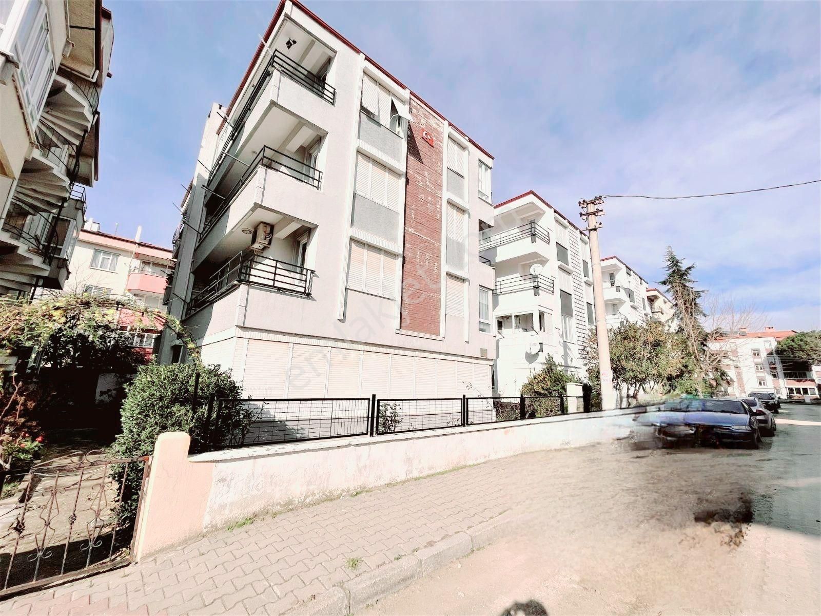 Özgüven Emalk'tan Akçay'da 2+1 Ayrı Mutfak Acil Satılık