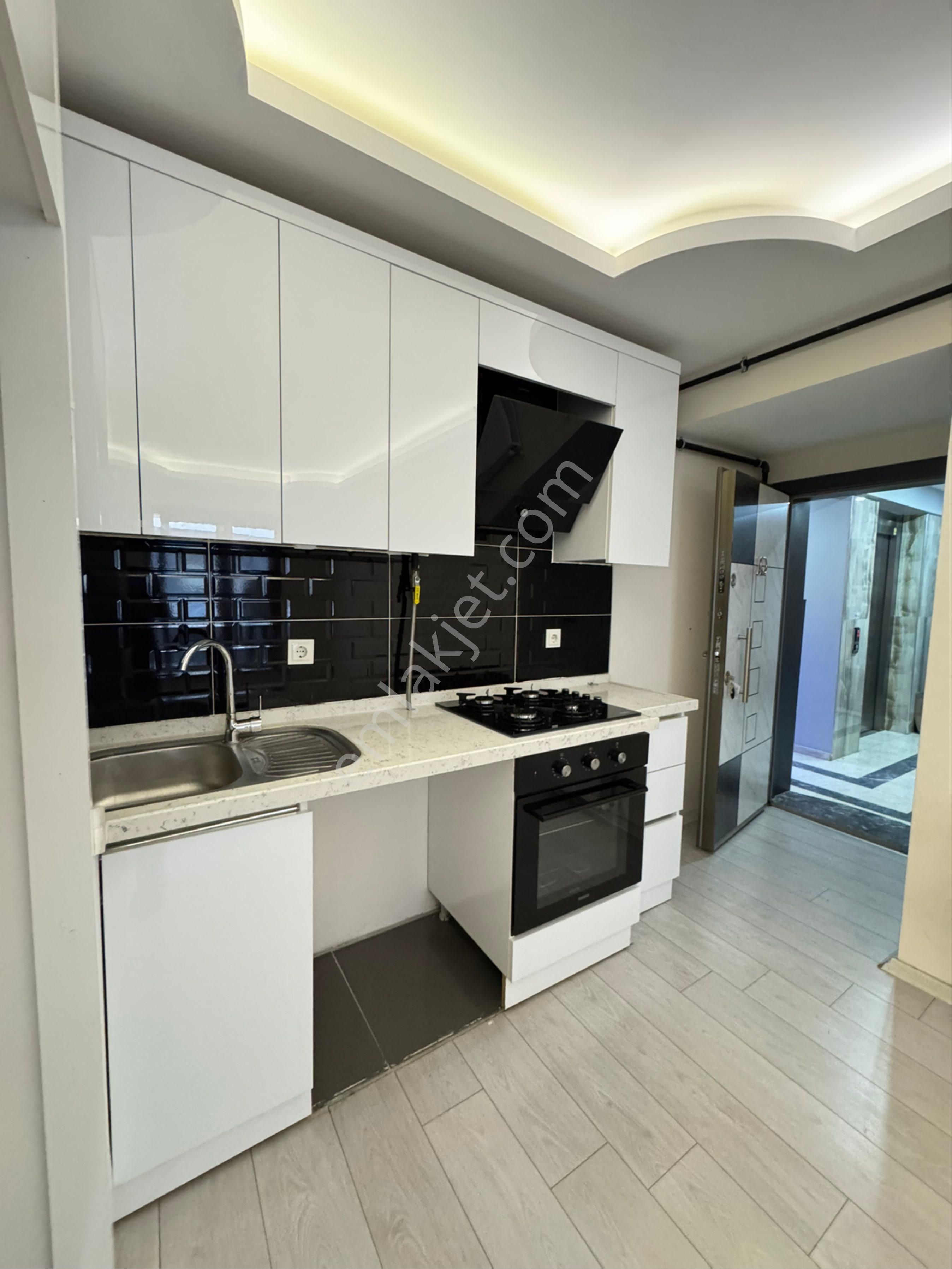 İzmir Konak Atilla Mahallesinde Üçyol Metro Yakını Sıfır Ayarında 1+1 Daire - Görsel 16