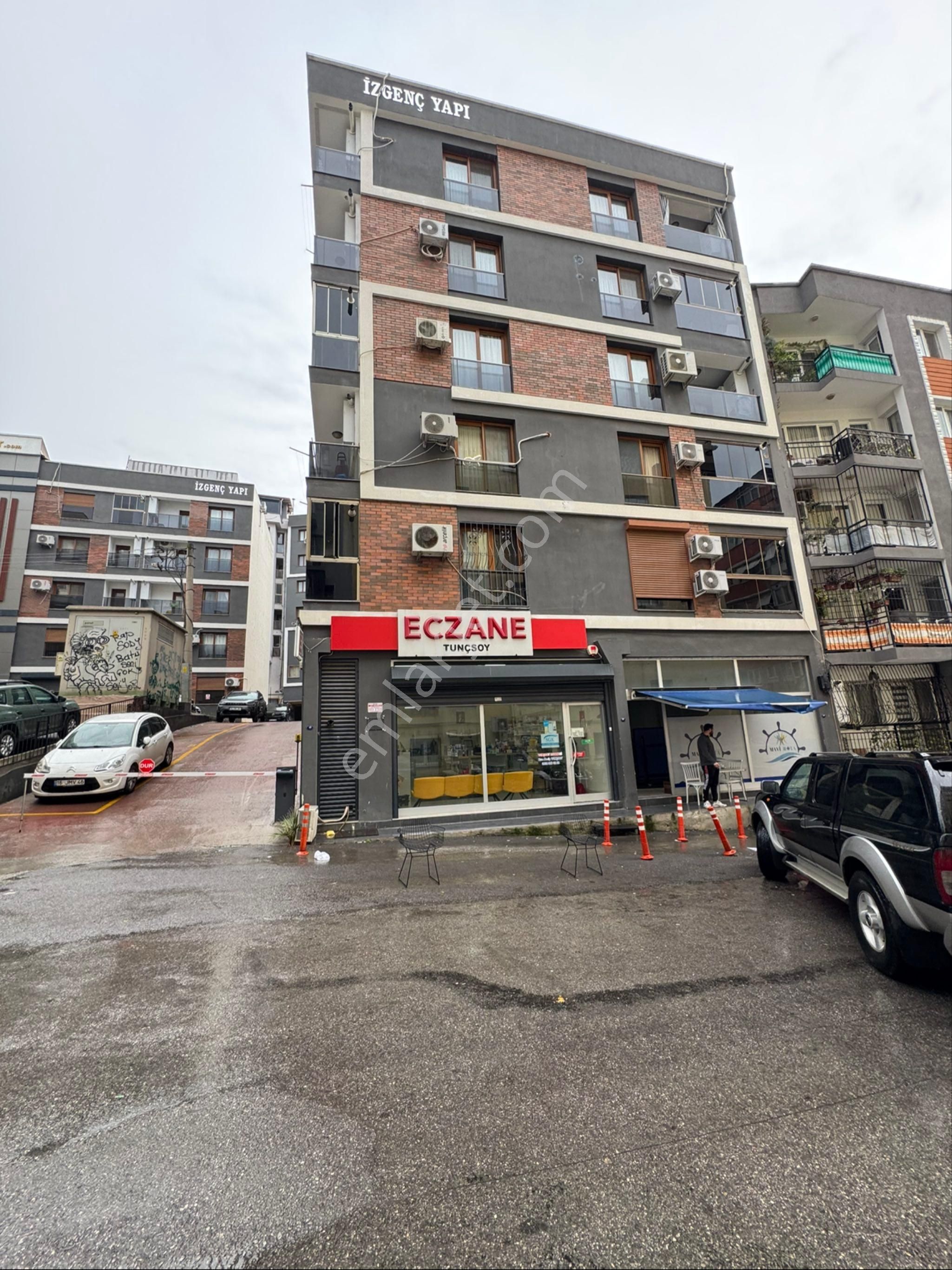 İzmir Konak Atilla Mahallesinde Üçyol Metro Yakını Sıfır Ayarında 1+1 Daire - Görsel 29