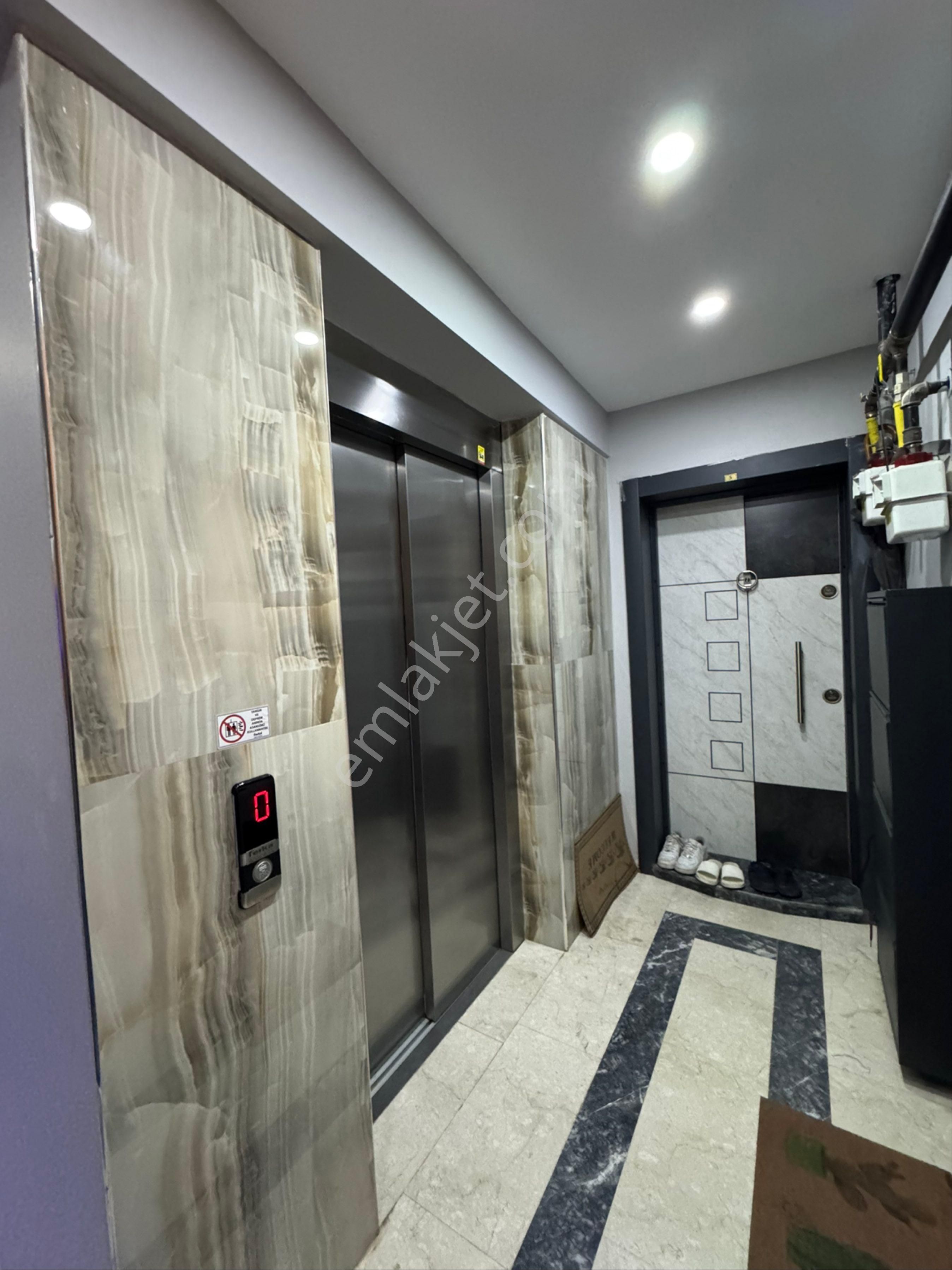 İzmir Konak Atilla Mahallesinde Üçyol Metro Yakını Sıfır Ayarında 1+1 Daire - Görsel 9