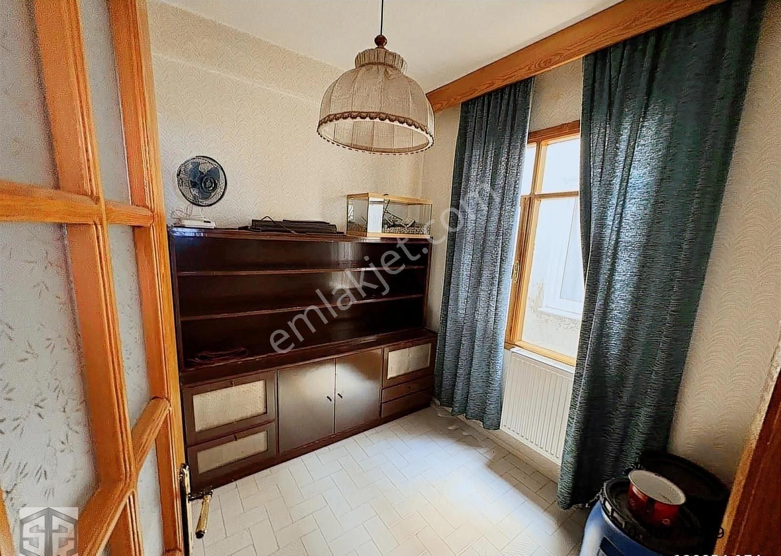 İzmir Selçuk Atatürk Mahallesinde Geniş 3+1 Daire - Görsel 12