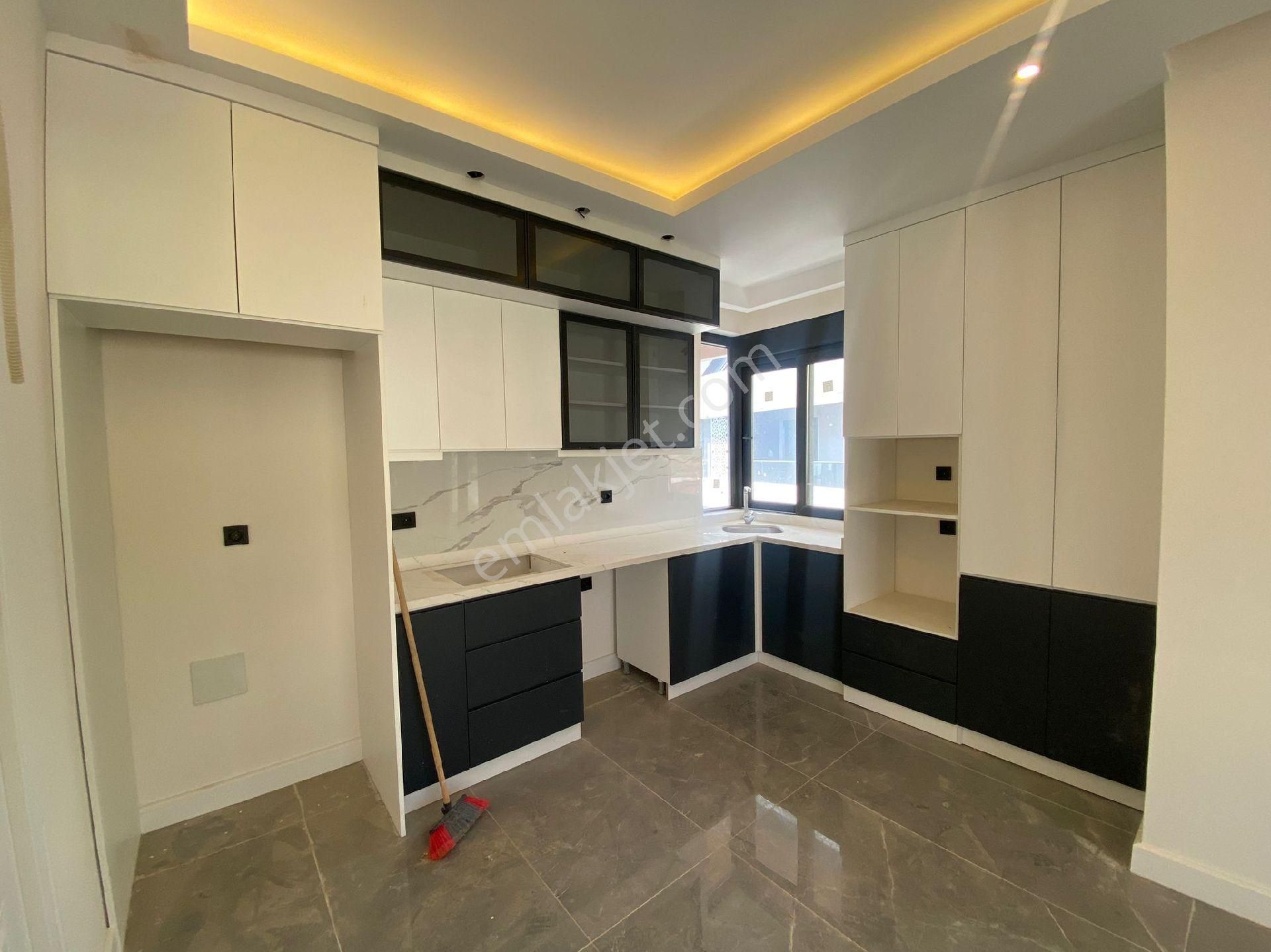 Alanya Çıplaklı Da Satılık 4+1 Ayrı Mutfak Dubleks Daire