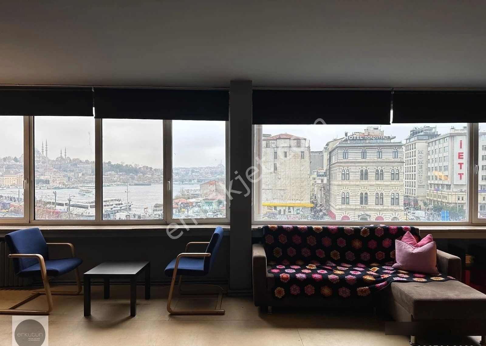Karaköy Meydanı'nın İmza Binasında Muhteşem Manzaralı Kiralık Loft Daire ! - Görsel 2