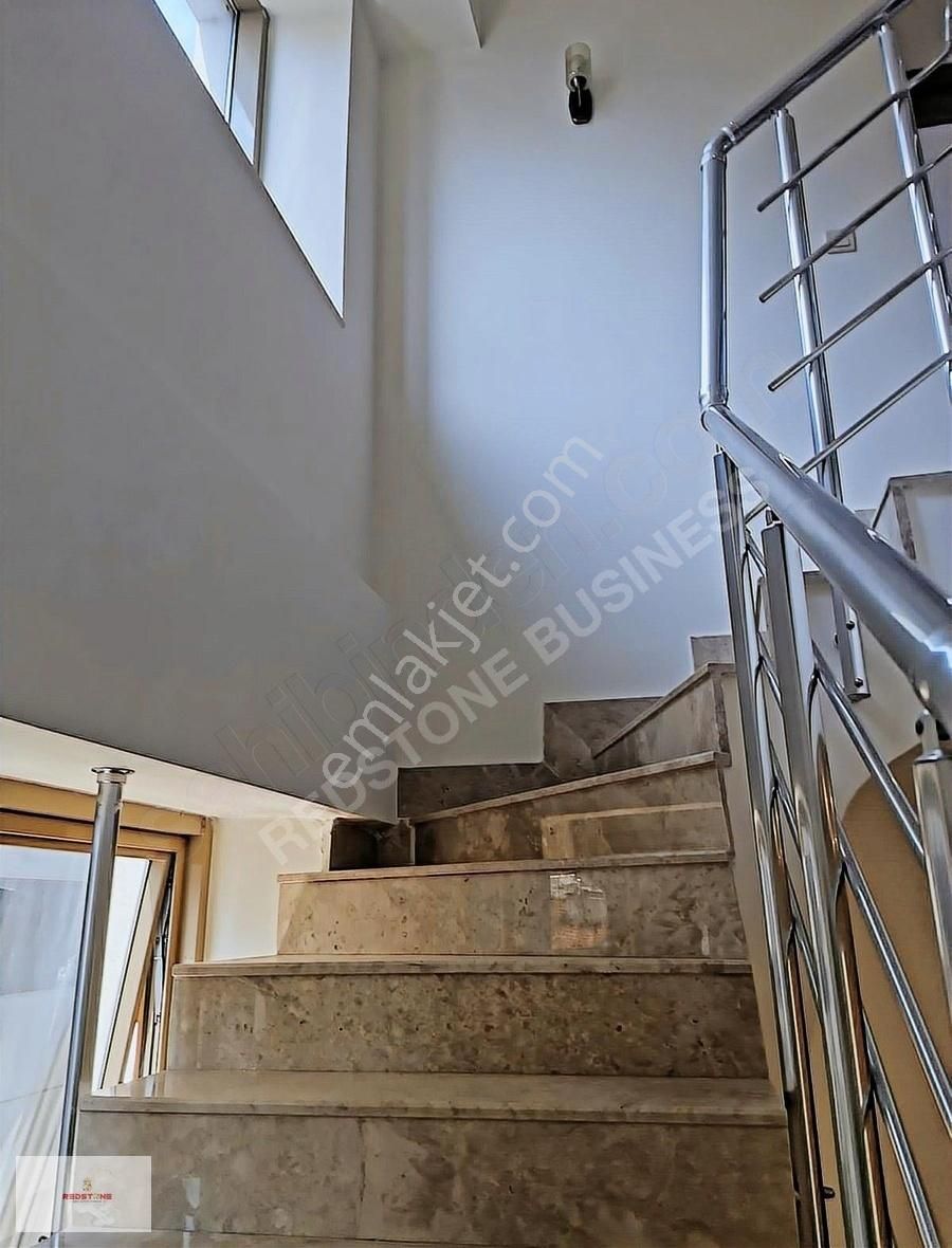 Barınaklar Bulvarı'nda Cadde Üstü Geniş Plaza Katı Kiralık Ofis - Görsel 18