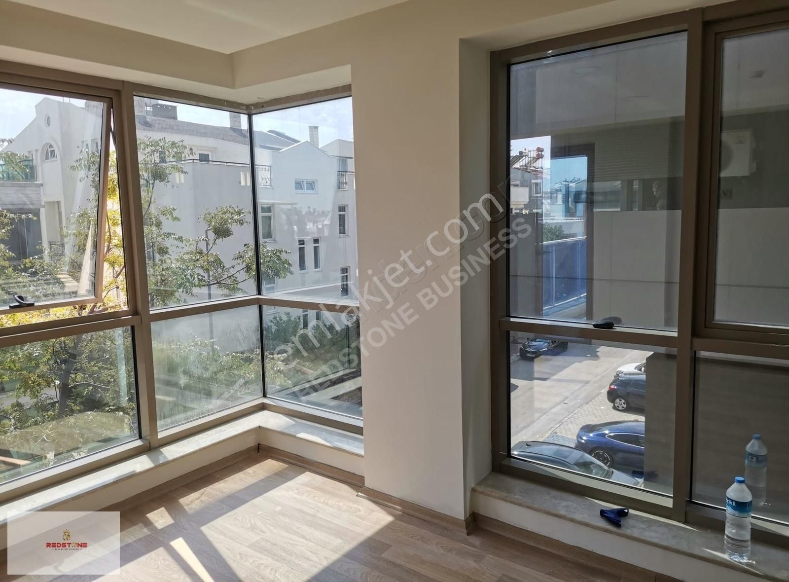 Barınaklar Bulvarı'nda Cadde Üstü Geniş Plaza Katı Kiralık Ofis - Görsel 28