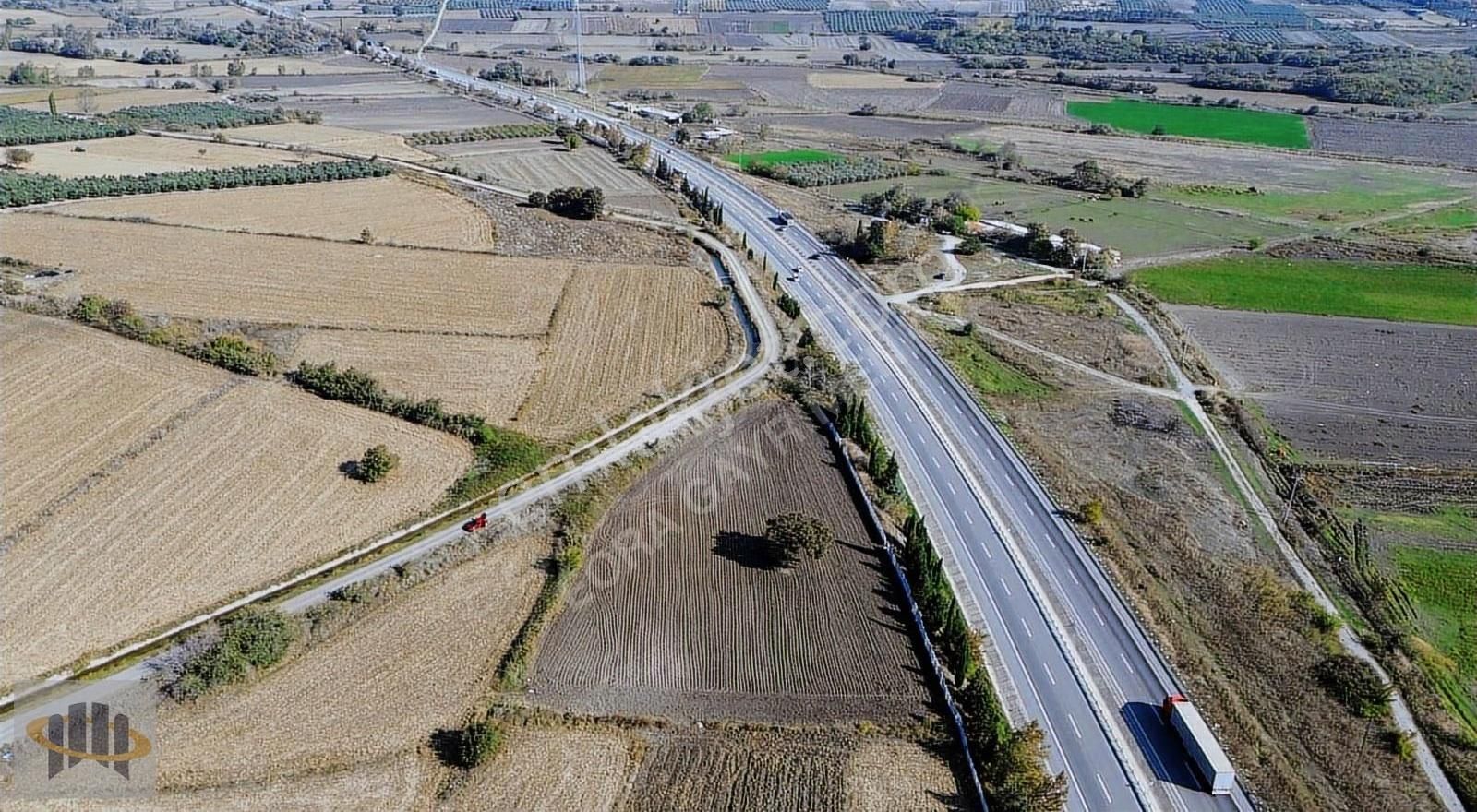 Eora'dan Eskikaraağaç'da İzmir Yoluna Cephe Göl Manzaralı Tarla - Görsel 3