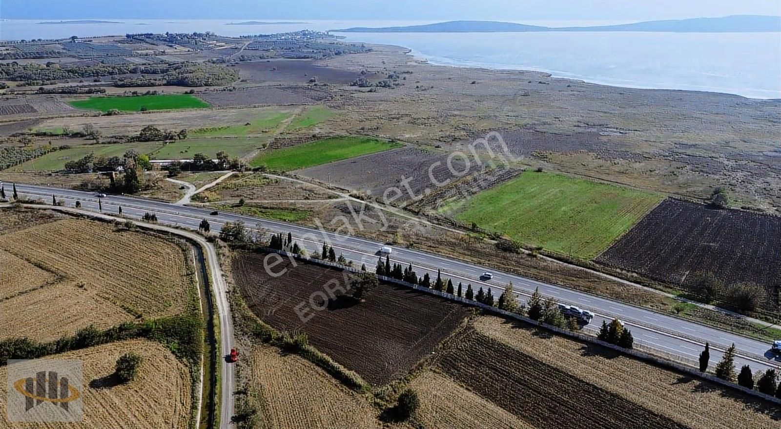 Eora'dan Eskikaraağaç'da İzmir Yoluna Cephe Göl Manzaralı Tarla - Görsel 5
