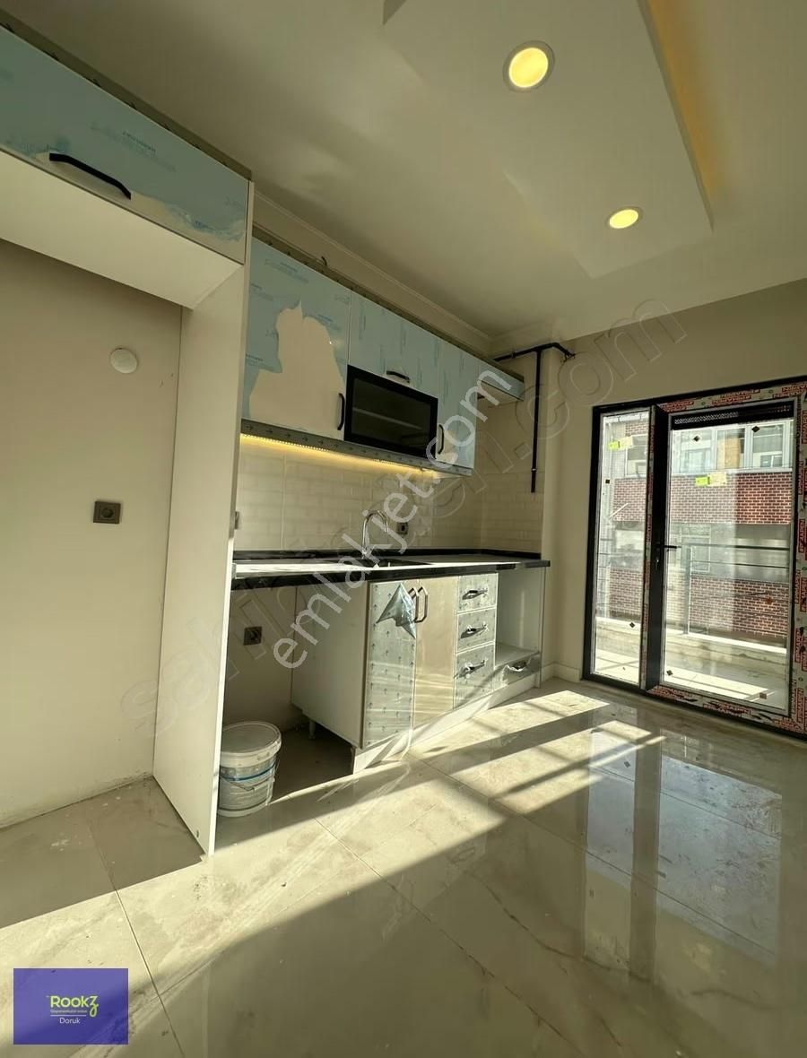 Rookzdoruk'dan Akpınar Mahallesi'nde Metro Dibi, Sıfır,ferah 3+1 - Görsel 6