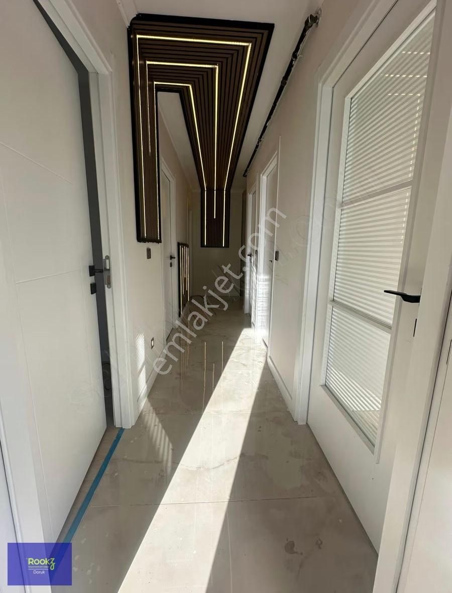 Rookzdoruk'dan Akpınar Mahallesi'nde Metro Dibi, Sıfır,ferah 3+1 - Görsel 18