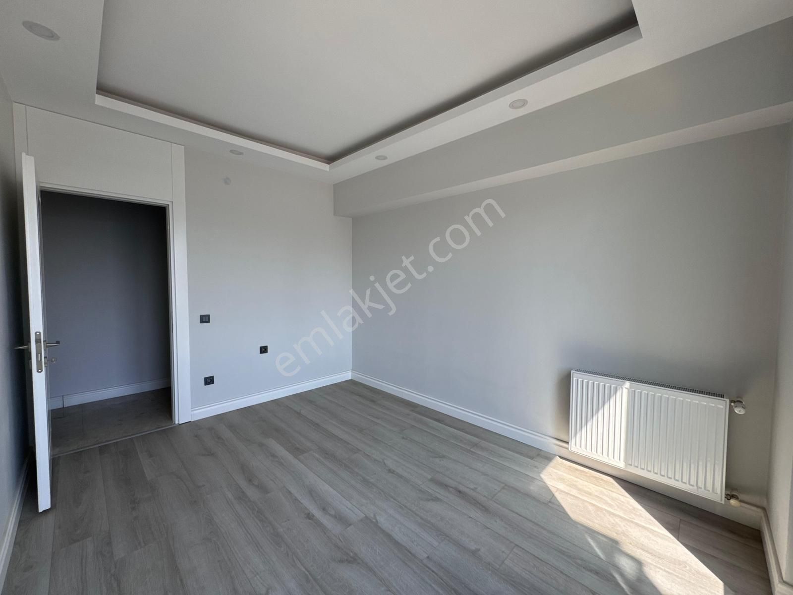 Deniz Manzaralı Konyaaltı Sahil Bandında 4+1 Kiralık Daire - Görsel 10