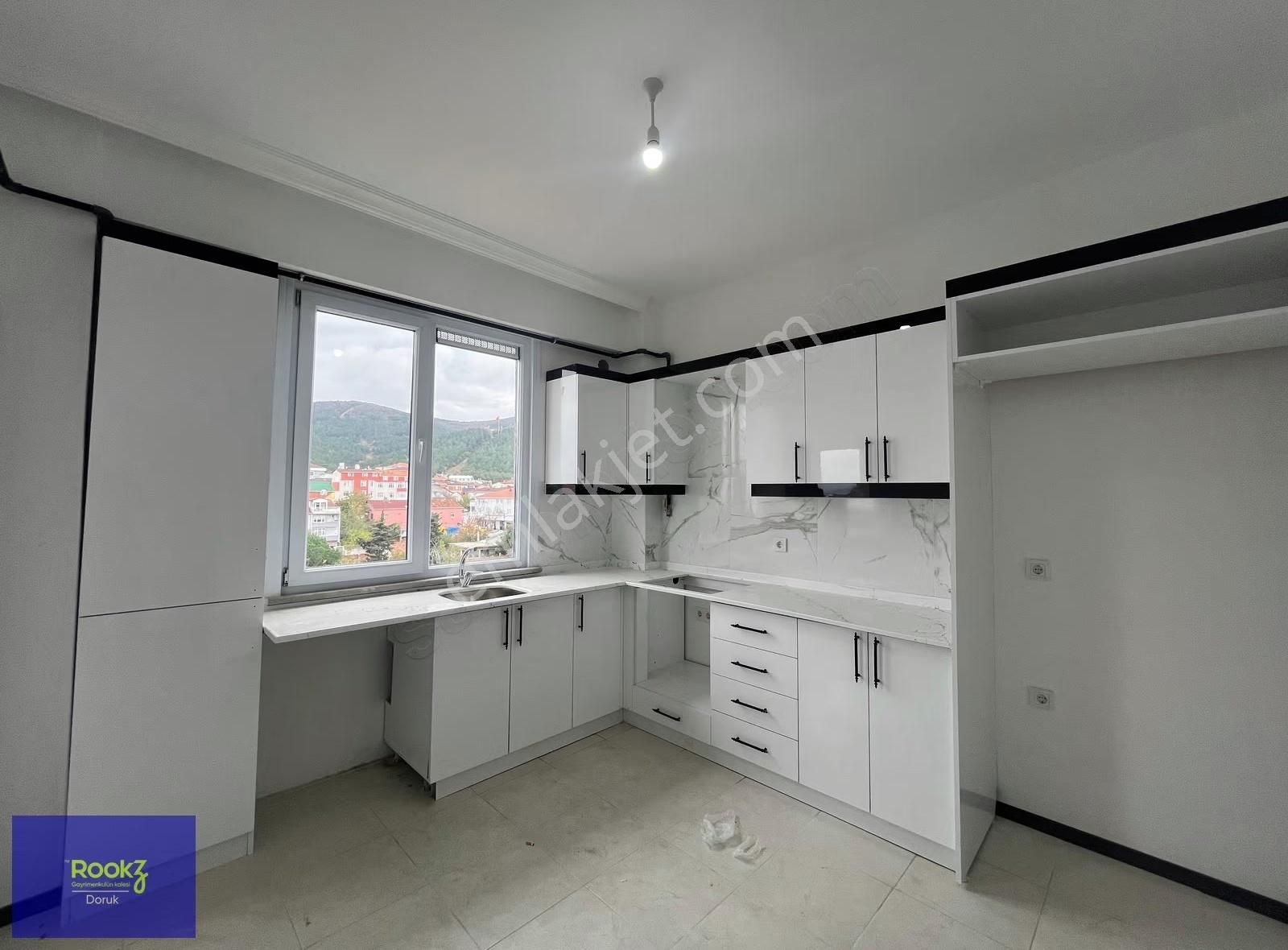 Rookzdoruk'dan Merkez'de Geniş Teraslı Çift Mutfaklı 4+1 Dubleks - Görsel 21