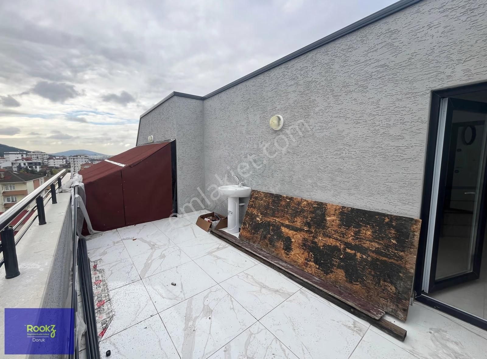 Rookzdoruk'dan Merkez'de Geniş Teraslı Çift Mutfaklı 4+1 Dubleks - Görsel 16