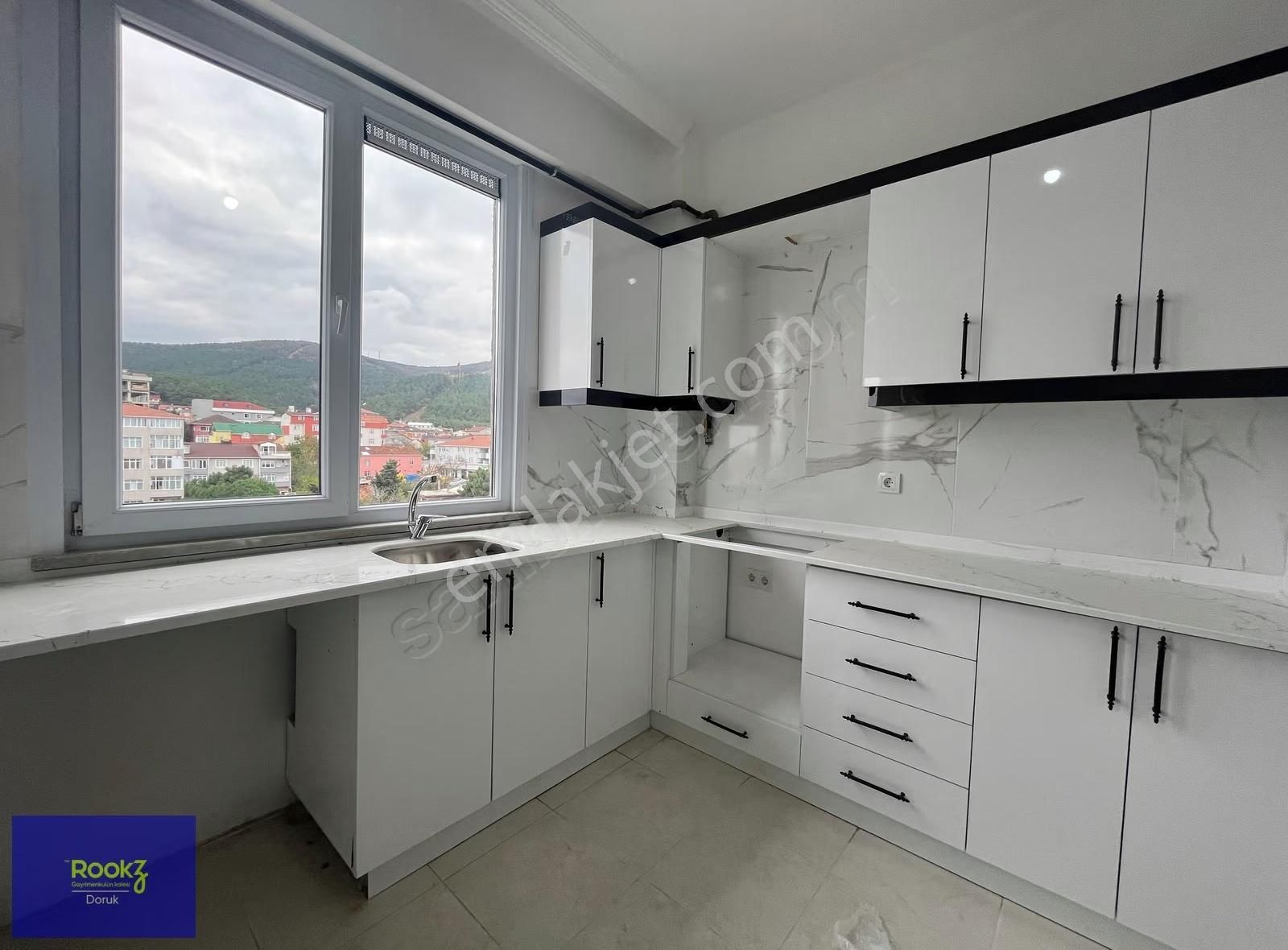 Rookzdoruk'dan Merkez'de Geniş Teraslı Çift Mutfaklı 4+1 Dubleks - Görsel 19
