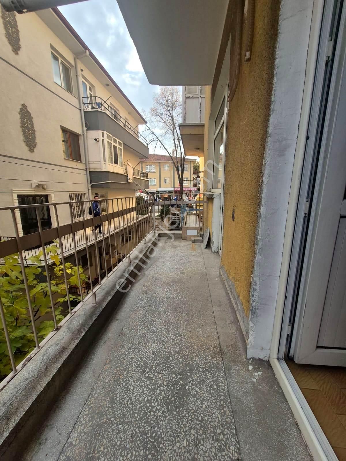 Uzman Emlak'dan İncirli Mh.yunusemre Cadde Yakını Yüksek Giriş ( Altında Daire Var ) 3+1 Daire - Görsel 20