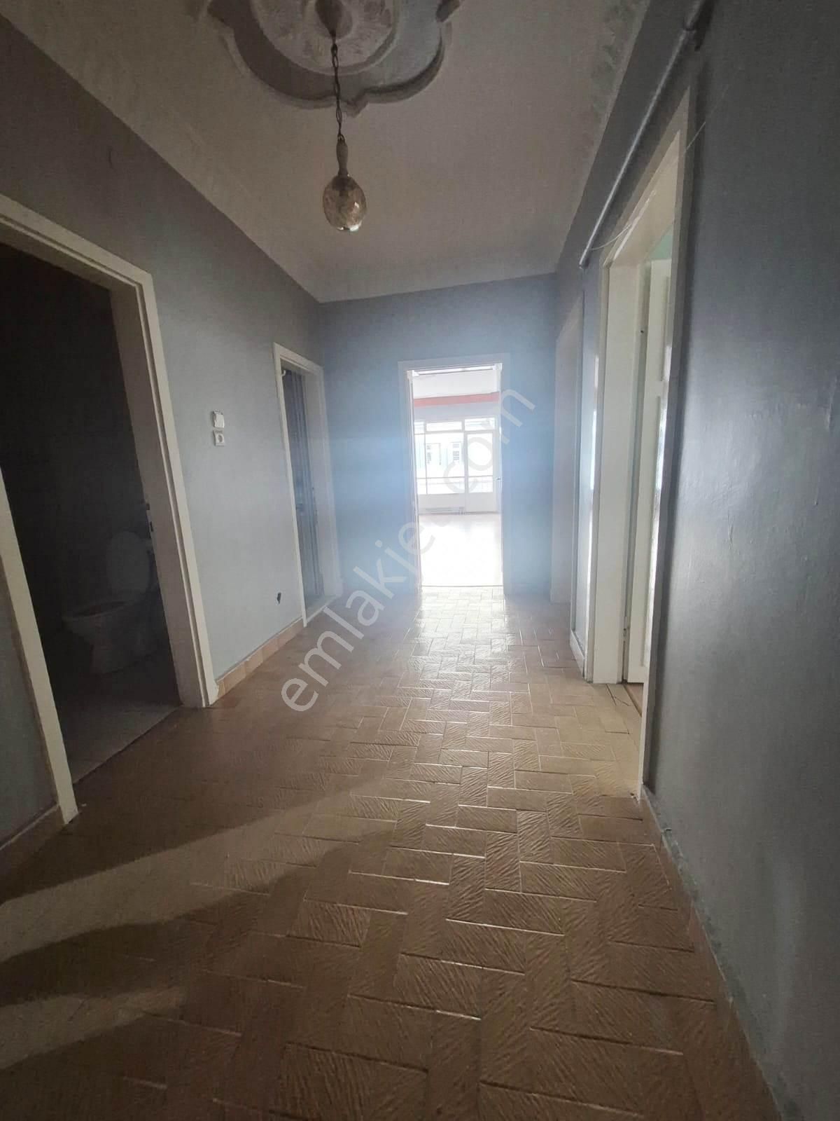 Uzman Emlak'dan İncirli Mh.yunusemre Cadde Yakını Yüksek Giriş ( Altında Daire Var ) 3+1 Daire - Görsel 19