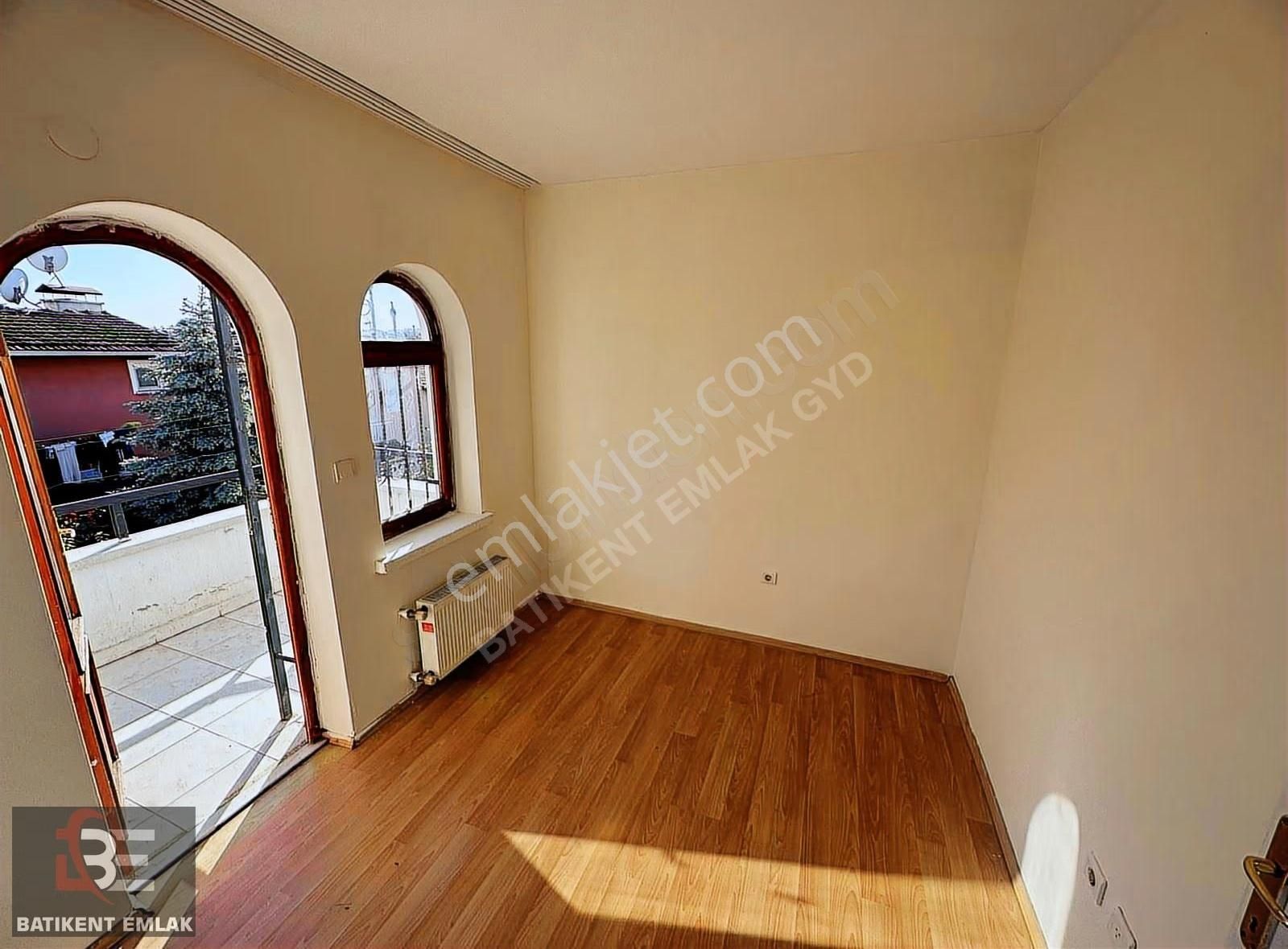 Batıkent Emlaktan Uğur Mumcu Mah 3 Kat Kullanım Köşe Müstakil - Görsel 2