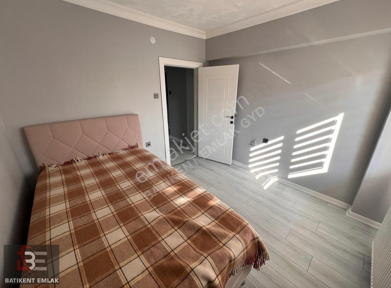 Batıkent Emlak'tan Ergazi Mah Full+full Yapılı 3+1 Daire - Görsel 2