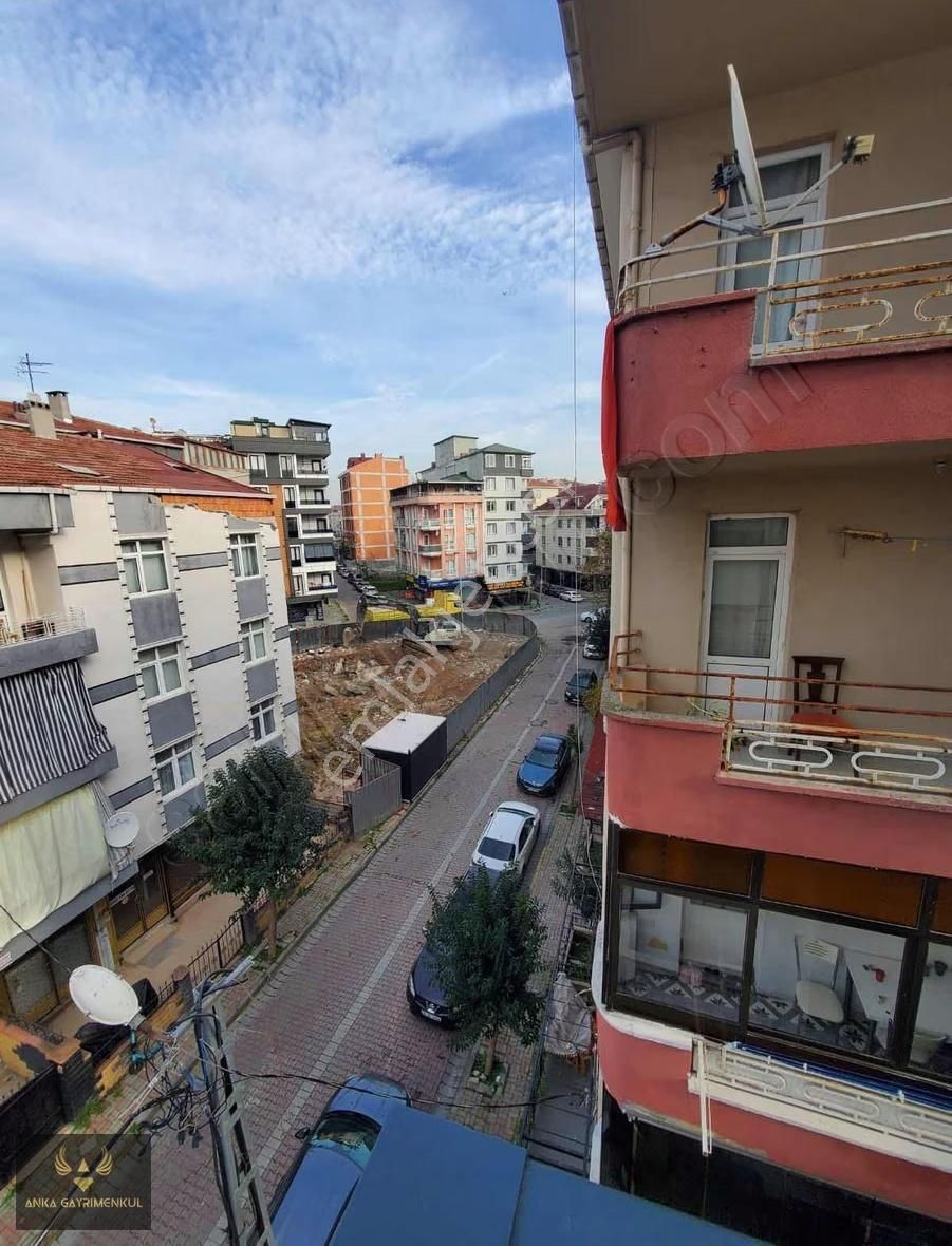 2 + 1 Satılık Daire Kiracısız Oturum Hazır Metrobüs Dibi - Görsel 12