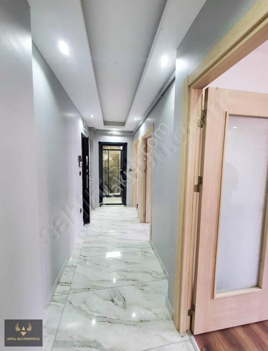 2 + 1 Satılık Daire Kiracısız Oturum Hazır Metrobüs Dibi - Görsel 15