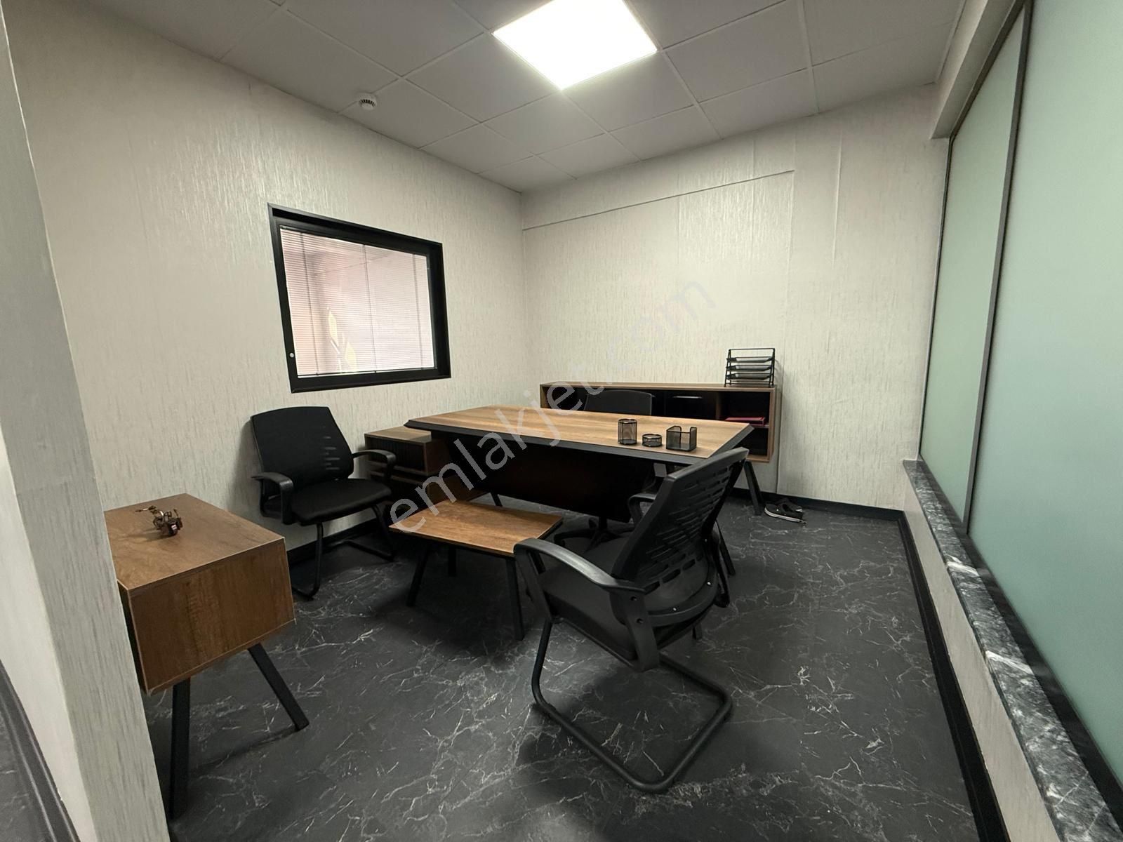 Tekstilkent City Emlaktan Emsalsiz Harika Dekore Edilmiş Kiralık Ofis Katı - Görsel 33