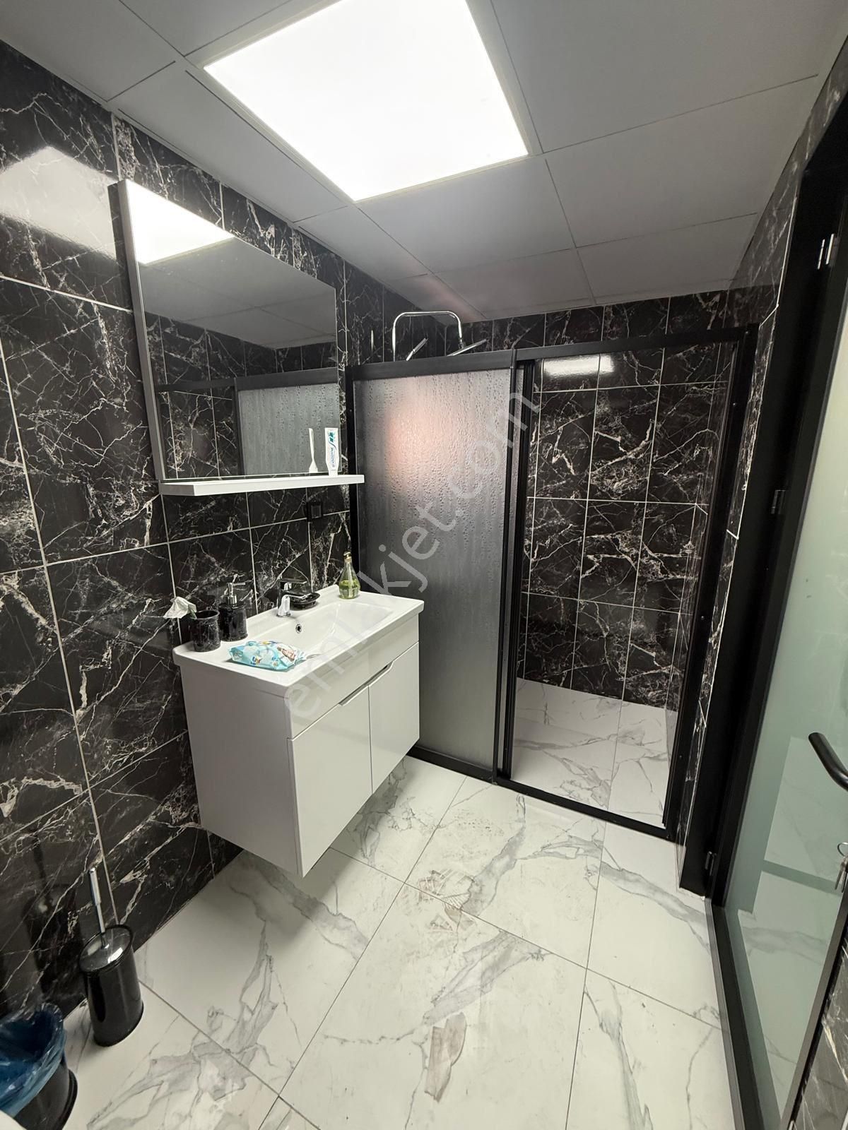 Tekstilkent City Emlaktan Emsalsiz Harika Dekore Edilmiş Kiralık Ofis Katı - Görsel 28