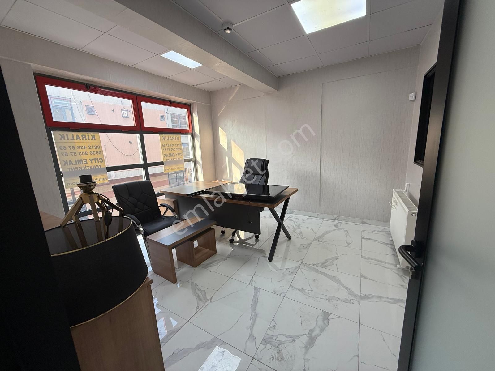 Tekstilkent City Emlaktan Emsalsiz Harika Dekore Edilmiş Kiralık Ofis Katı - Görsel 13