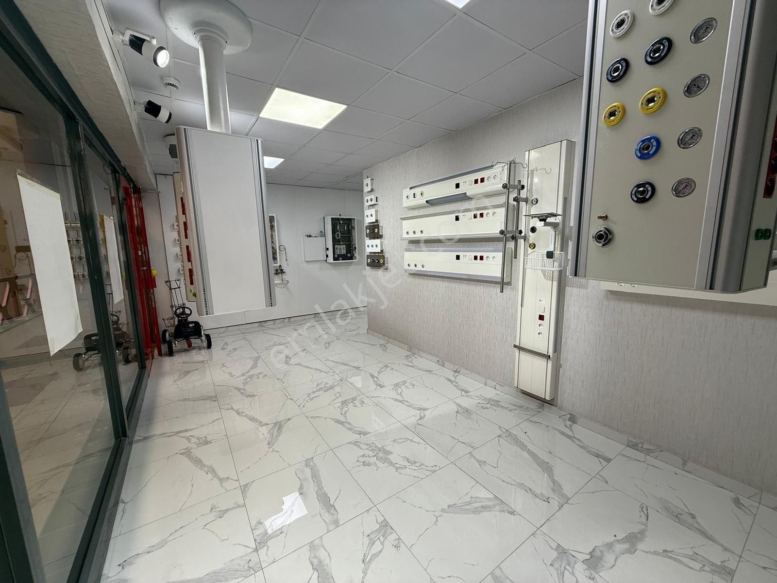 Tekstilkent City Emlaktan Emsalsiz Harika Dekore Edilmiş Kiralık Ofis Katı - Görsel 20