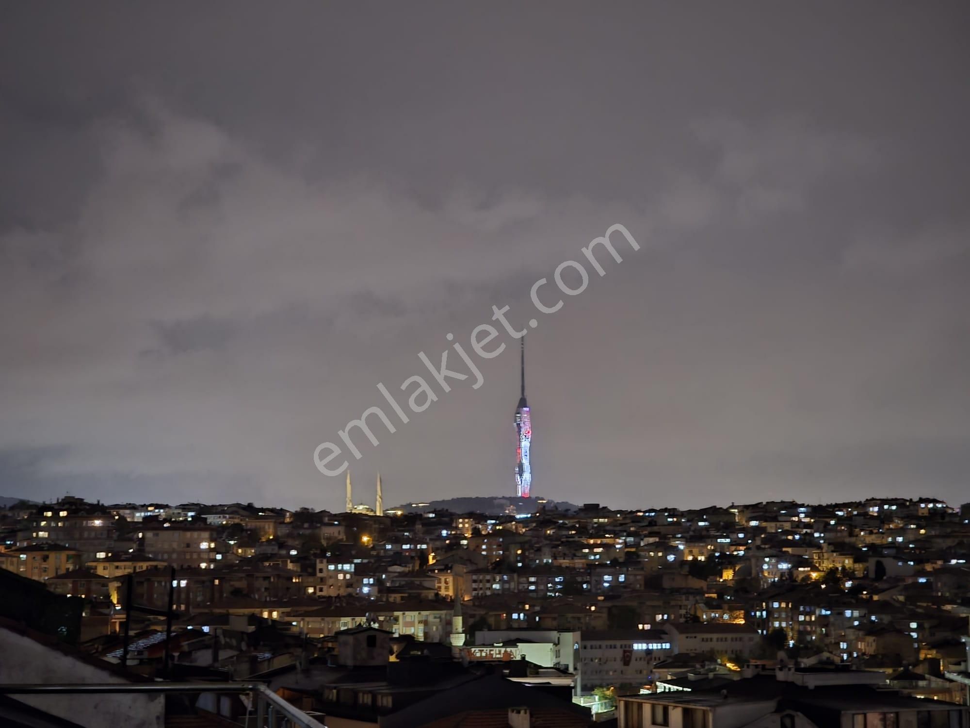 İgr Gayrimenkul Satılık Üsküdar Merkezde 2+1 3. Katta