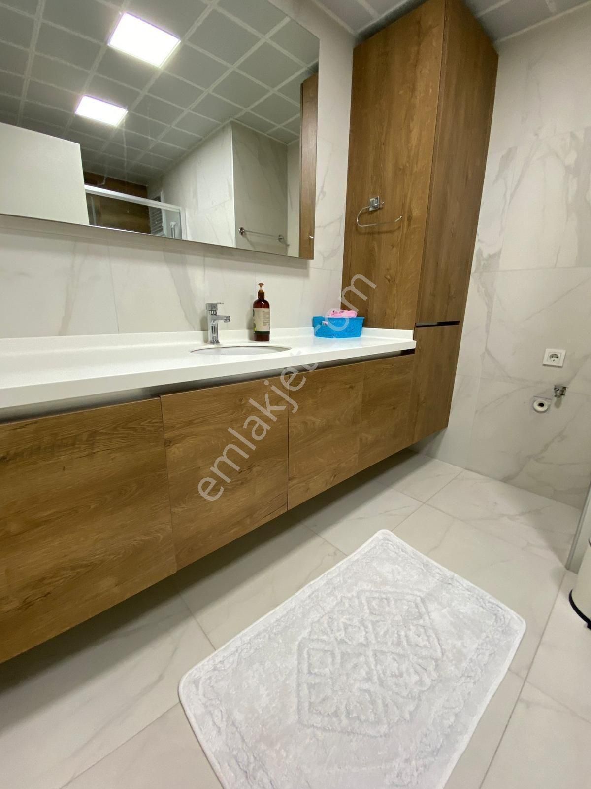 Usta Gayrimenkul'den Satılık Lüks 3+1 Havuzlu Ve Otoparklı Daire - Görsel 8