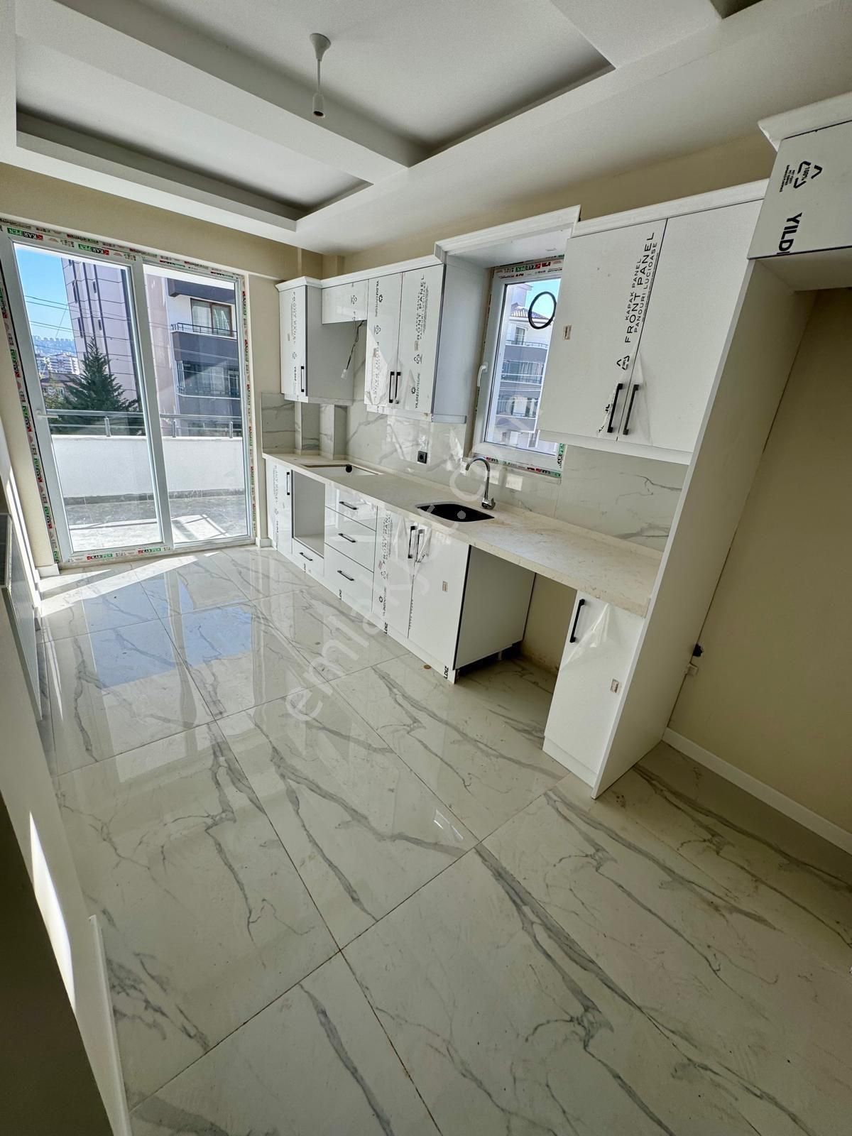 Evim-nur'dan Kışla Mh. 2+1 Ebeveyn Banyolu Çift Balkonlu Daire. - Görsel 3